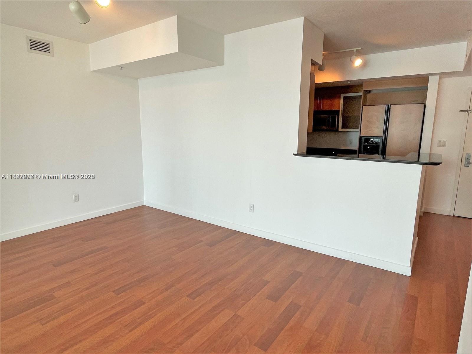 325 S Biscayne Blvd #2619, Miami FL 33131
