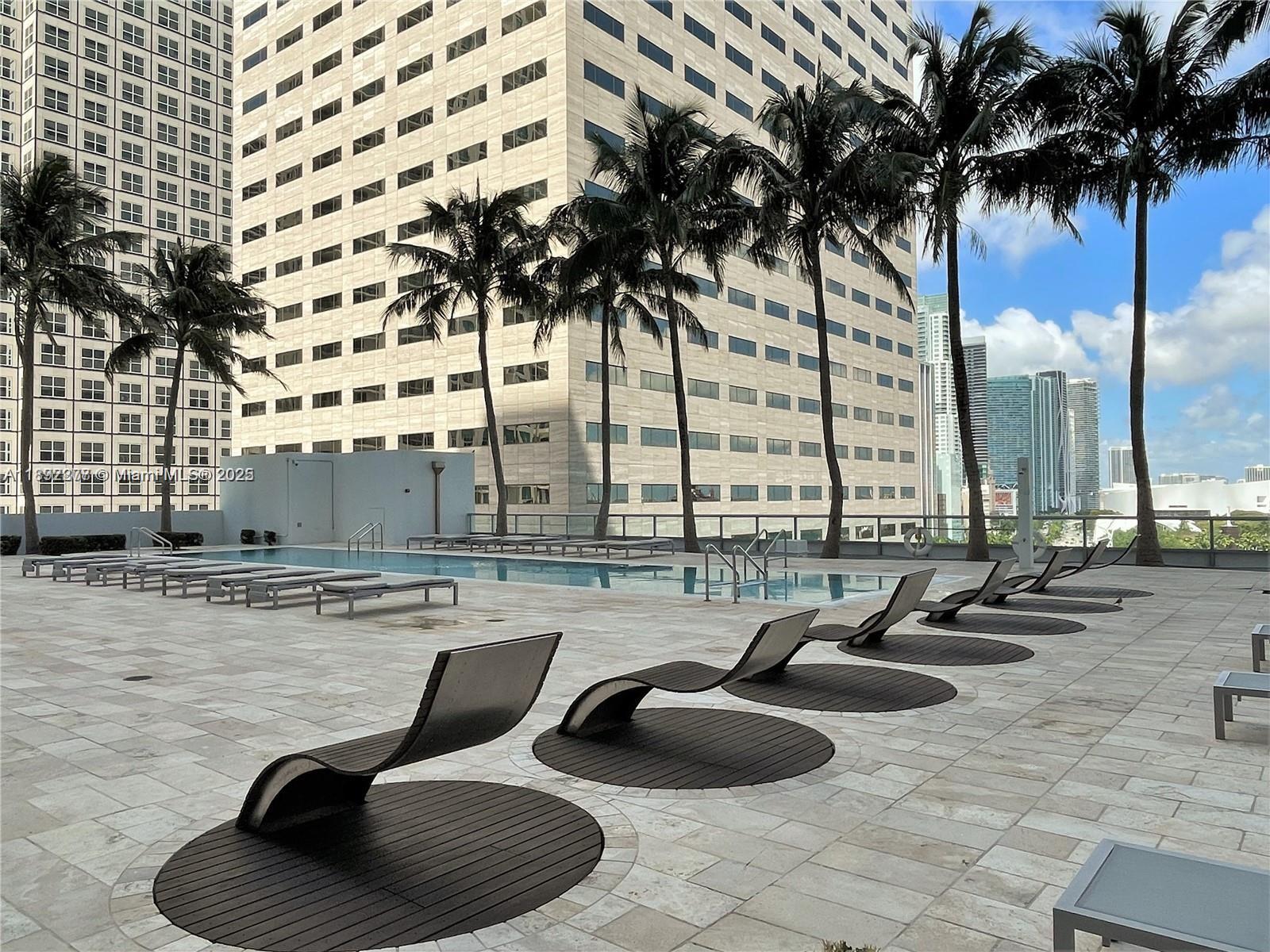 325 S Biscayne Blvd #2619, Miami FL 33131