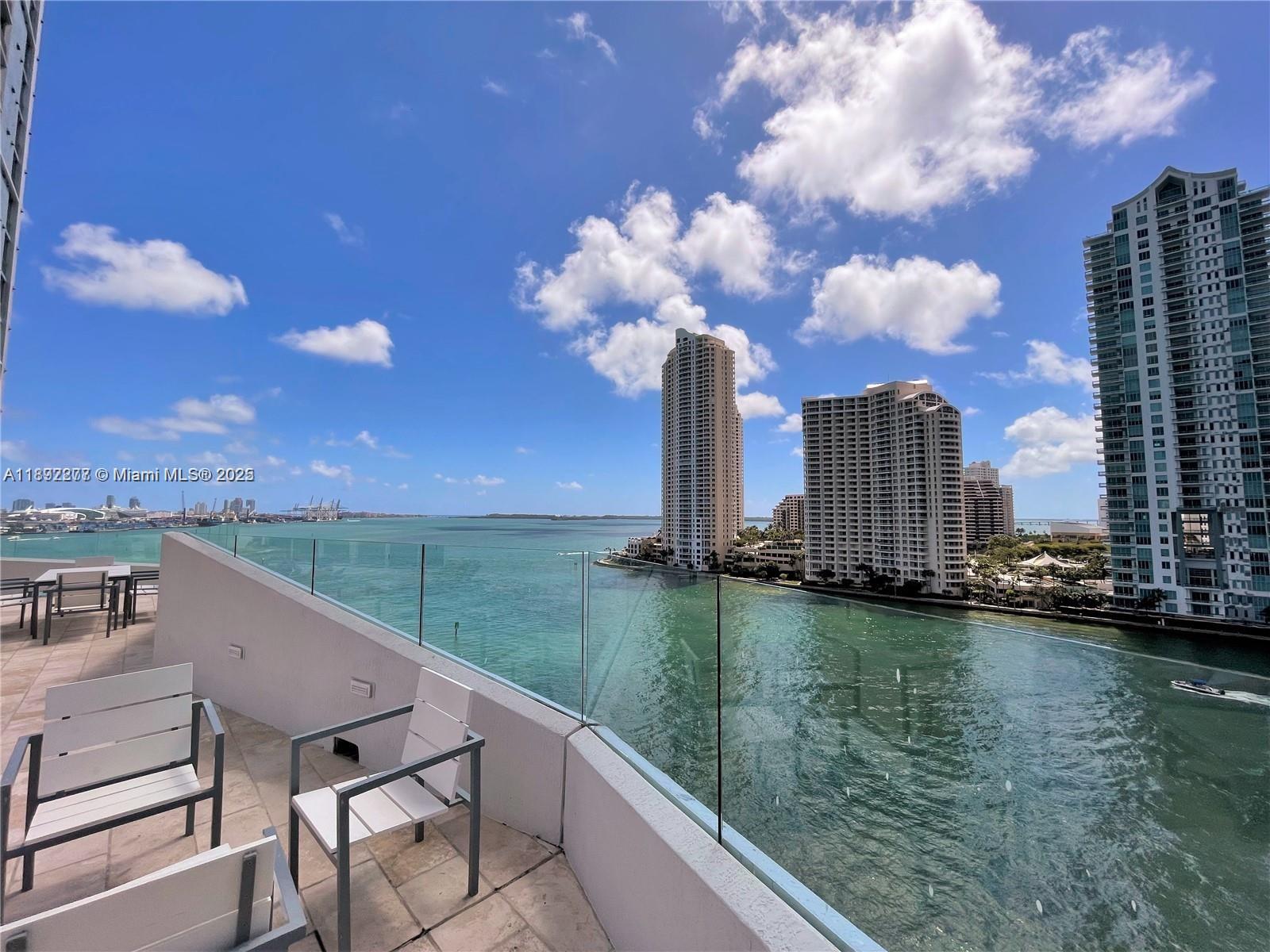 325 S Biscayne Blvd #2619, Miami FL 33131
