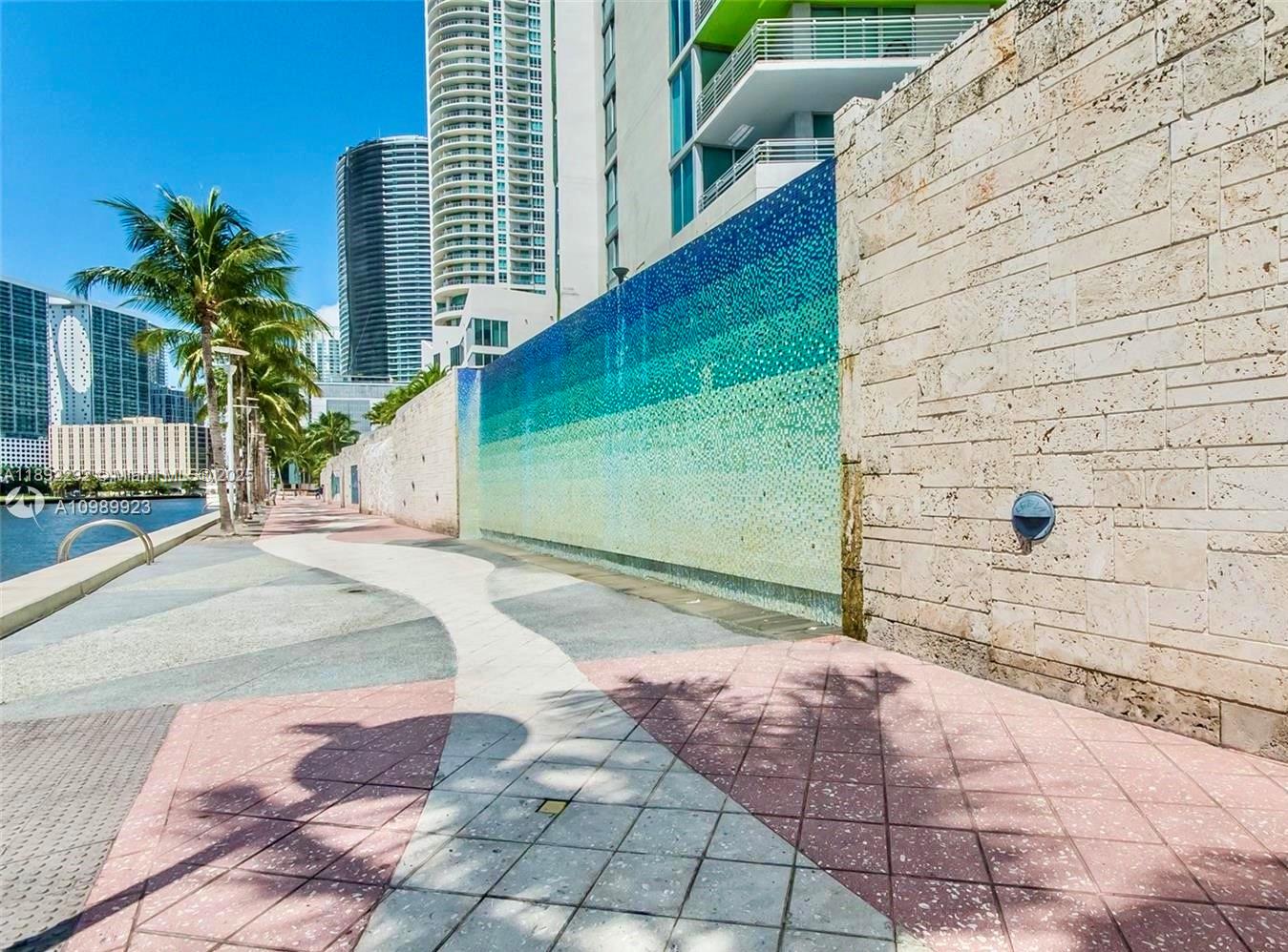 Miami FL 33131 - A11892292