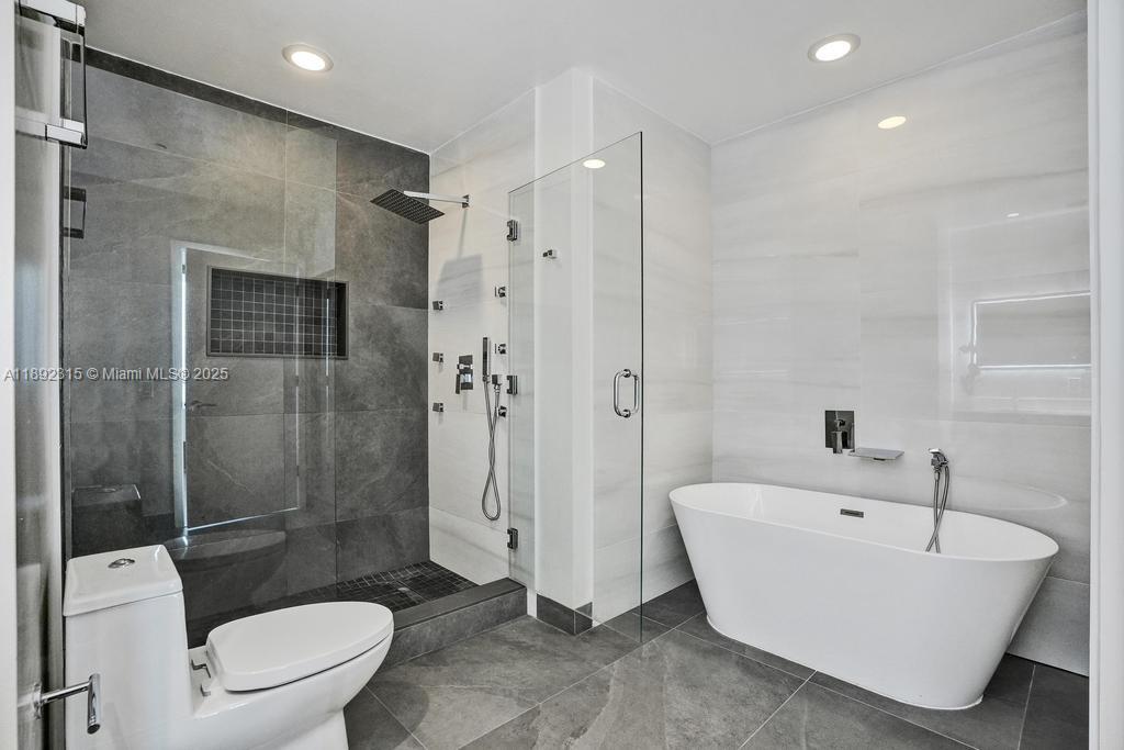501 NE 31st St #PH4101, Miami FL 33137