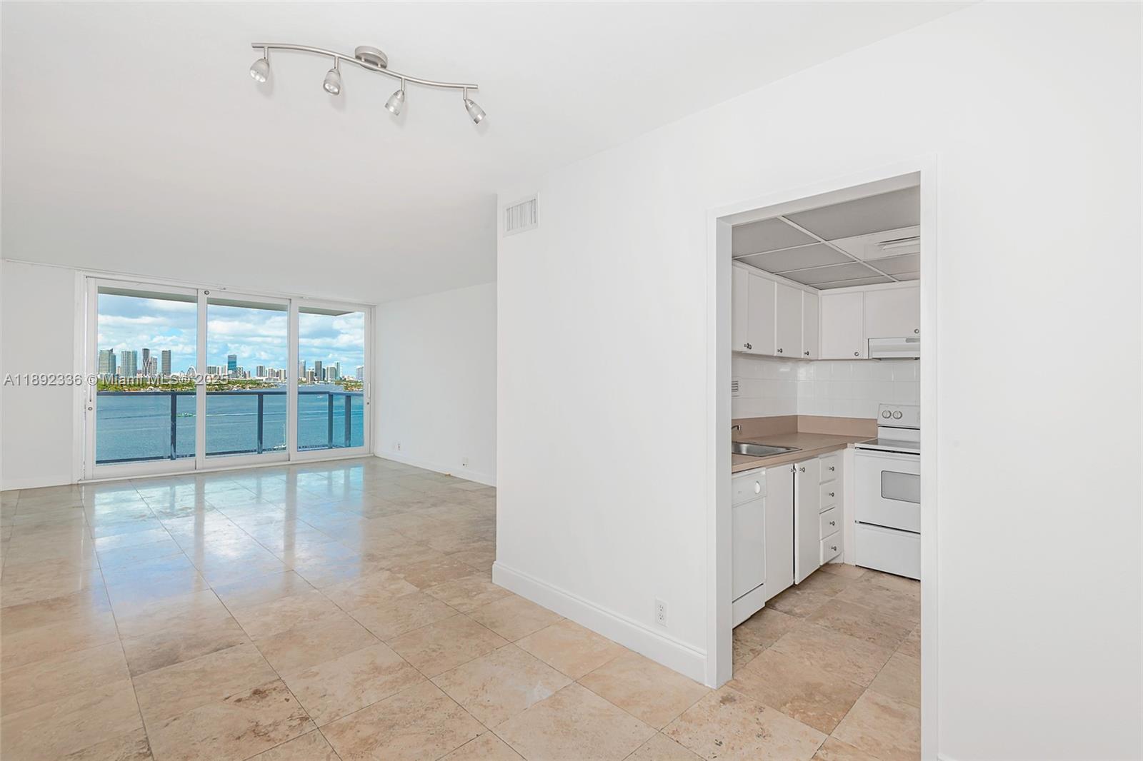 1000 West Ave #1517, Miami Beach FL 33139