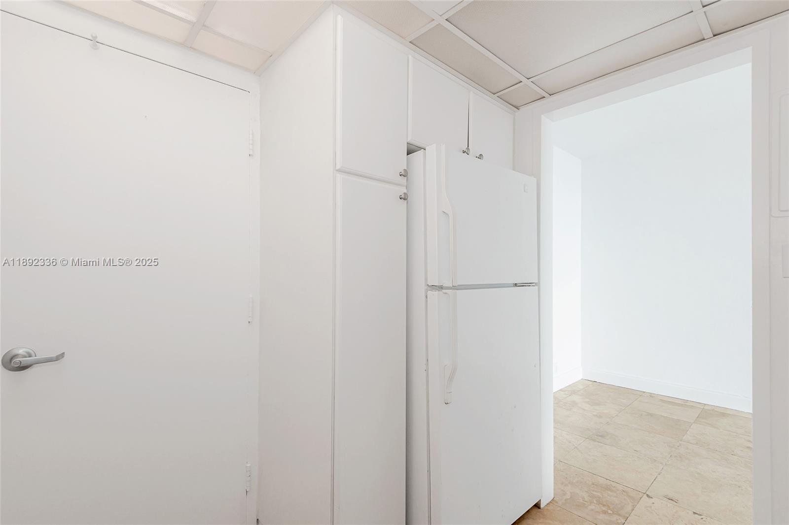 1000 West Ave #1517, Miami Beach FL 33139