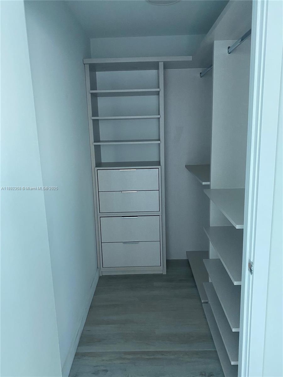 650 NE 32nd St #3108, Miami FL 33137