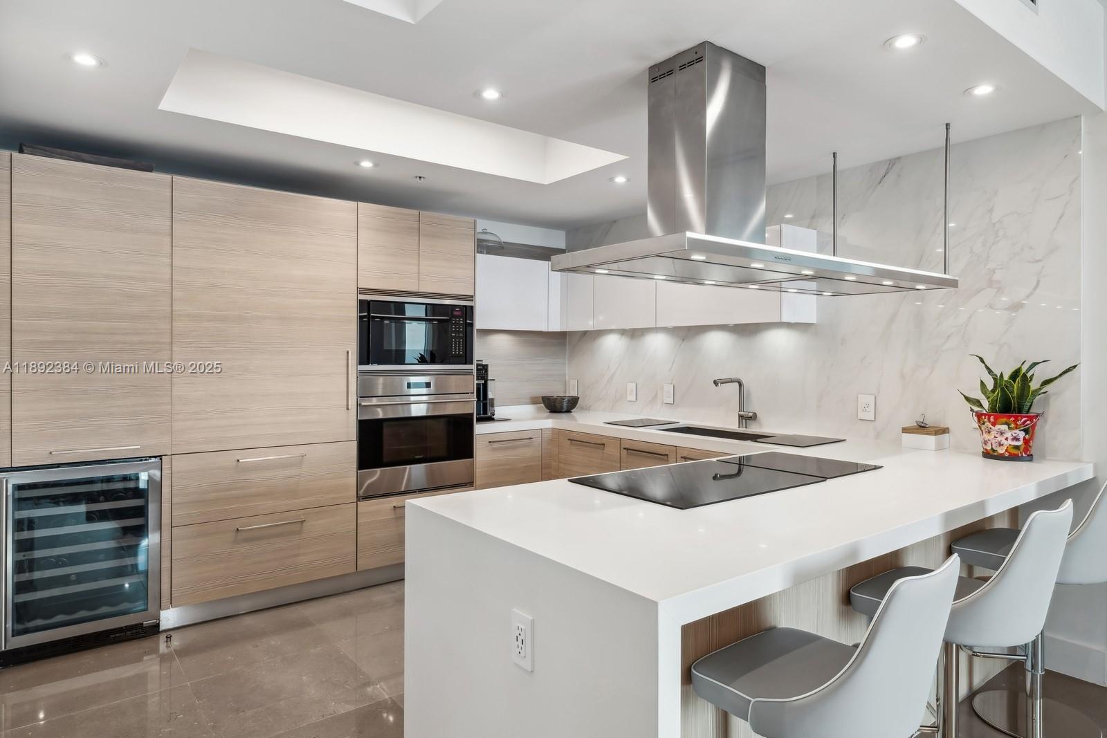 17111 Biscayne Blvd #1004, Aventura FL 33160