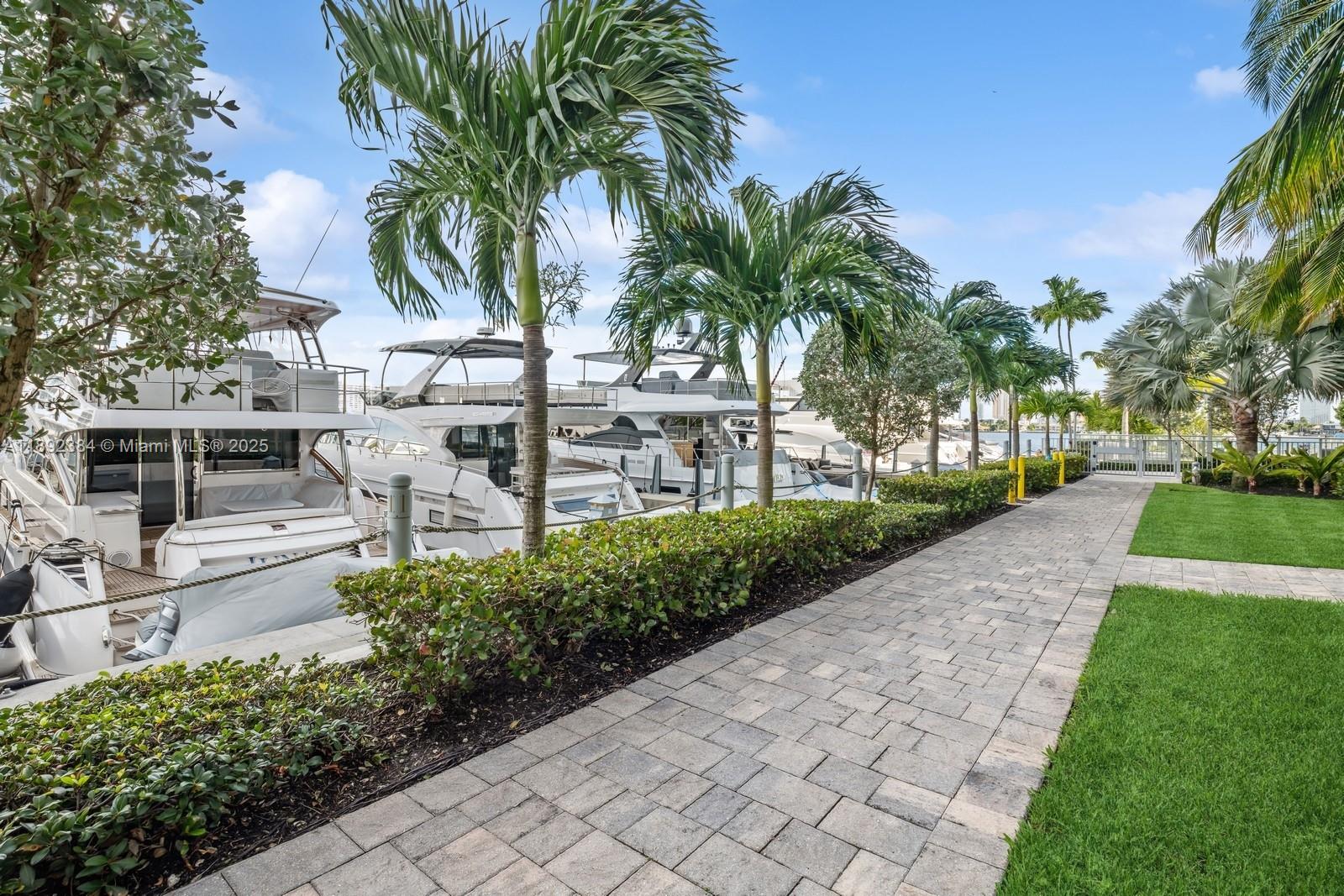 17111 Biscayne Blvd #1004, Aventura FL 33160