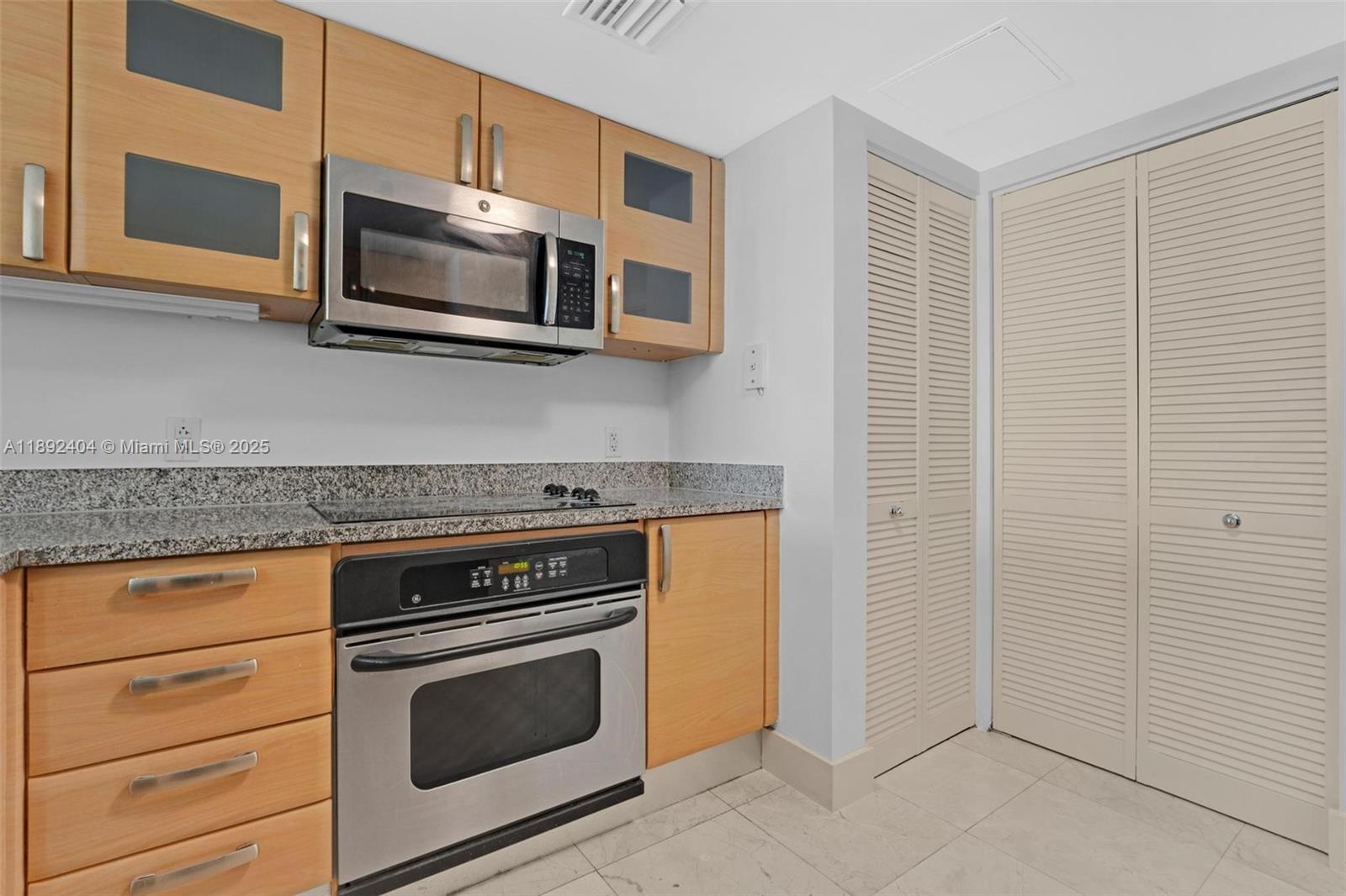 2101 Brickell Ave #1706, Miami FL 33129