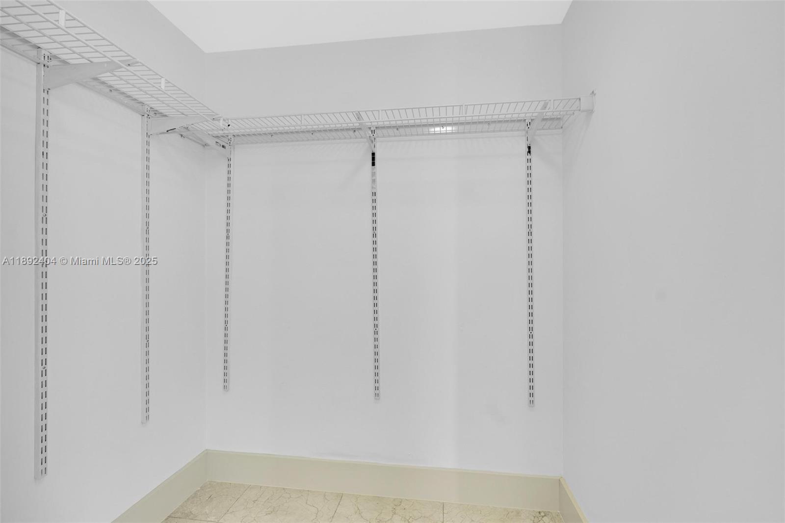 2101 Brickell Ave #1706, Miami FL 33129