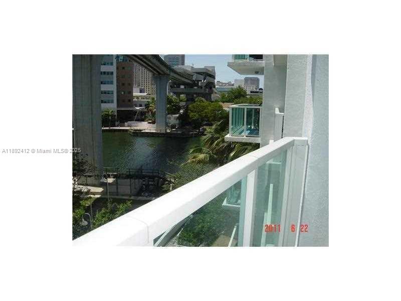 31 SE 5th St #405, Miami FL 33131