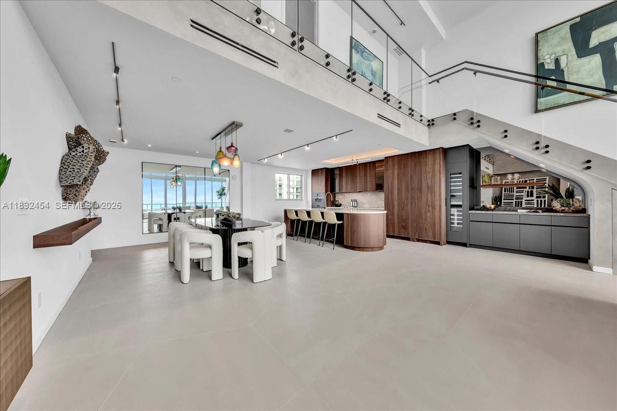 888 Biscayne Blvd #PH 5704, Miami FL 33132