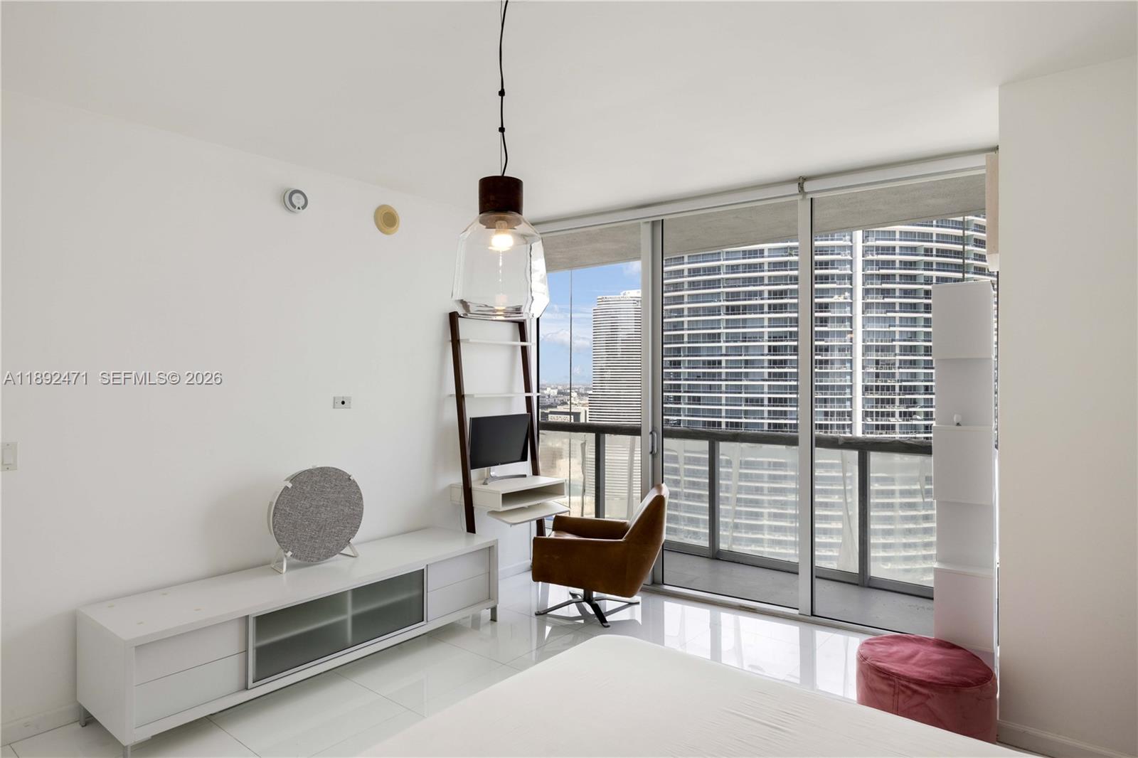 475 Brickell Ave #4015, Miami FL 33131