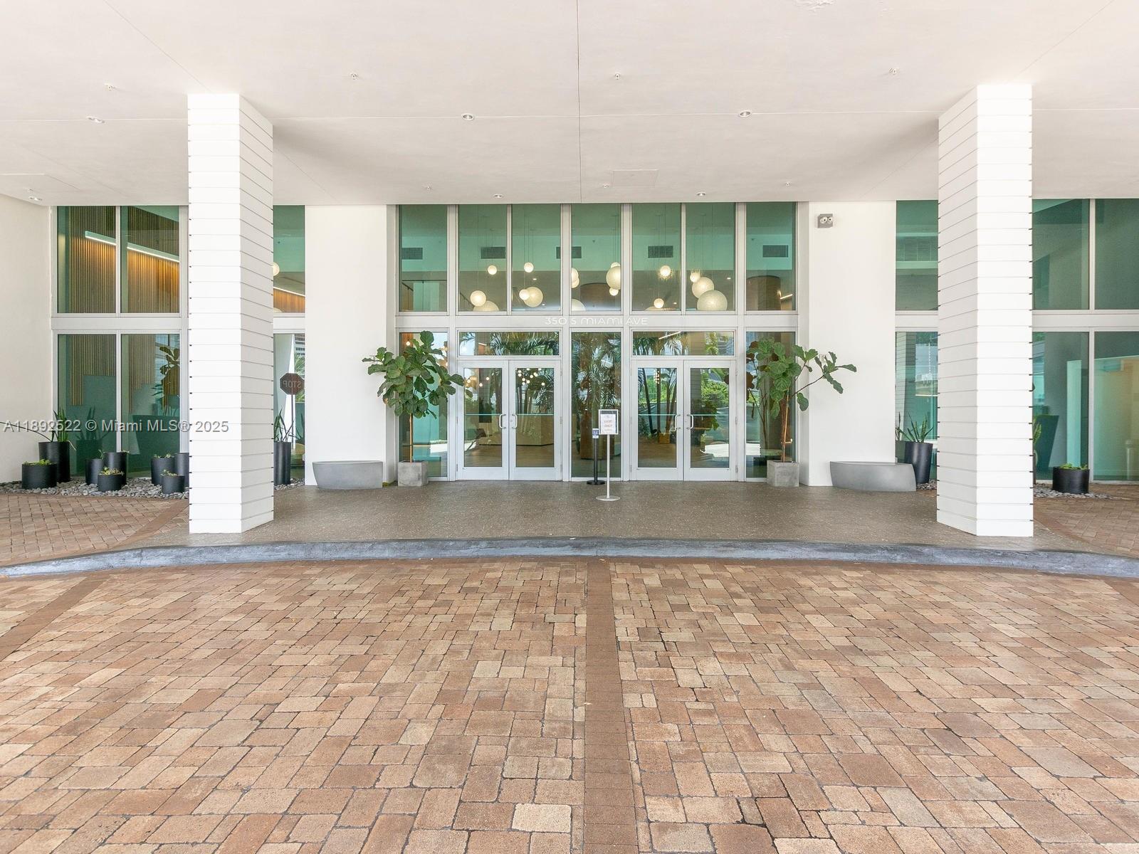 350 S MIAMI AVE #1107, Miami FL 33130