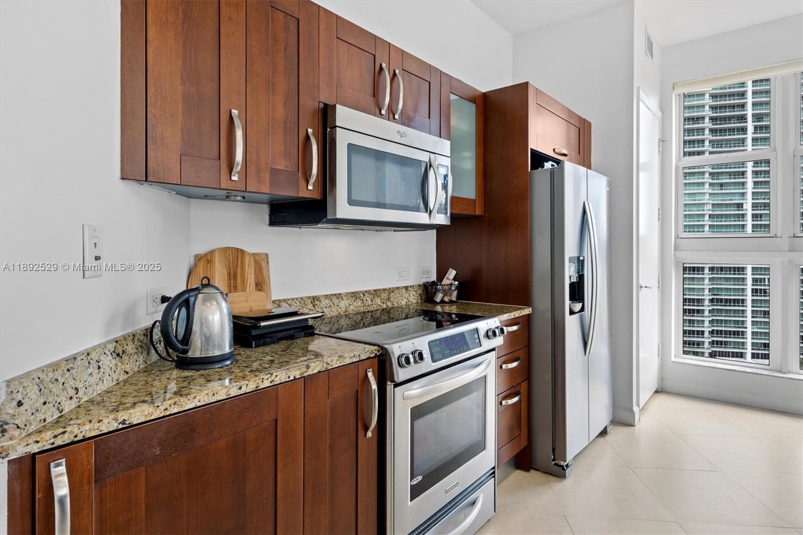 20000 E Country Club Dr #PH01, Aventura FL 33180