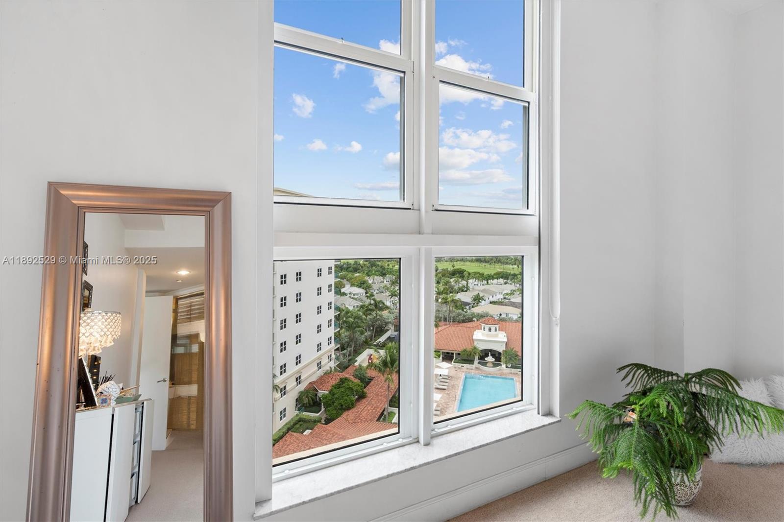 20000 E Country Club Dr #PH01, Aventura FL 33180