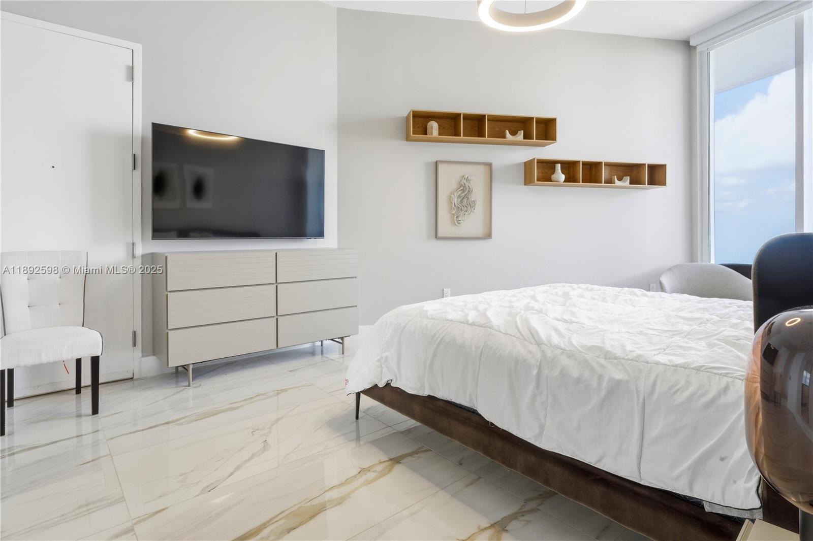 16001 Collins Ave #3705, Sunny Isles Beach FL 33160