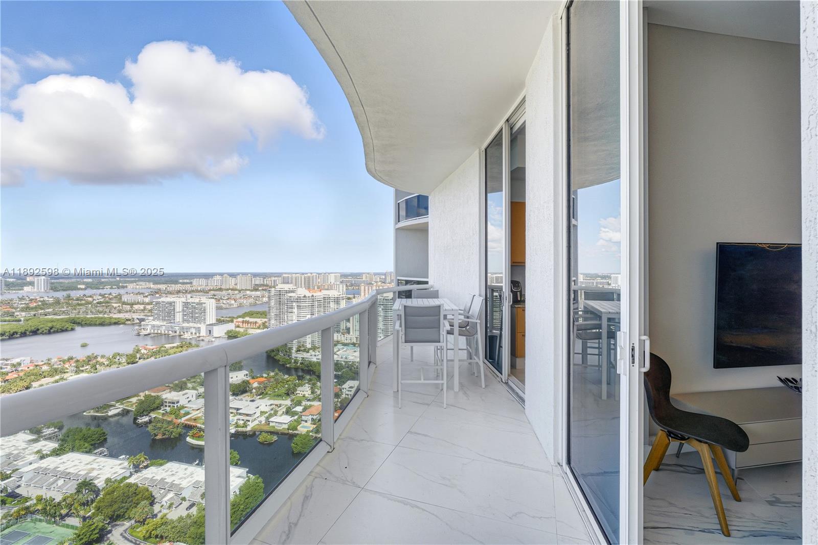 16001 Collins Ave #3705, Sunny Isles Beach FL 33160