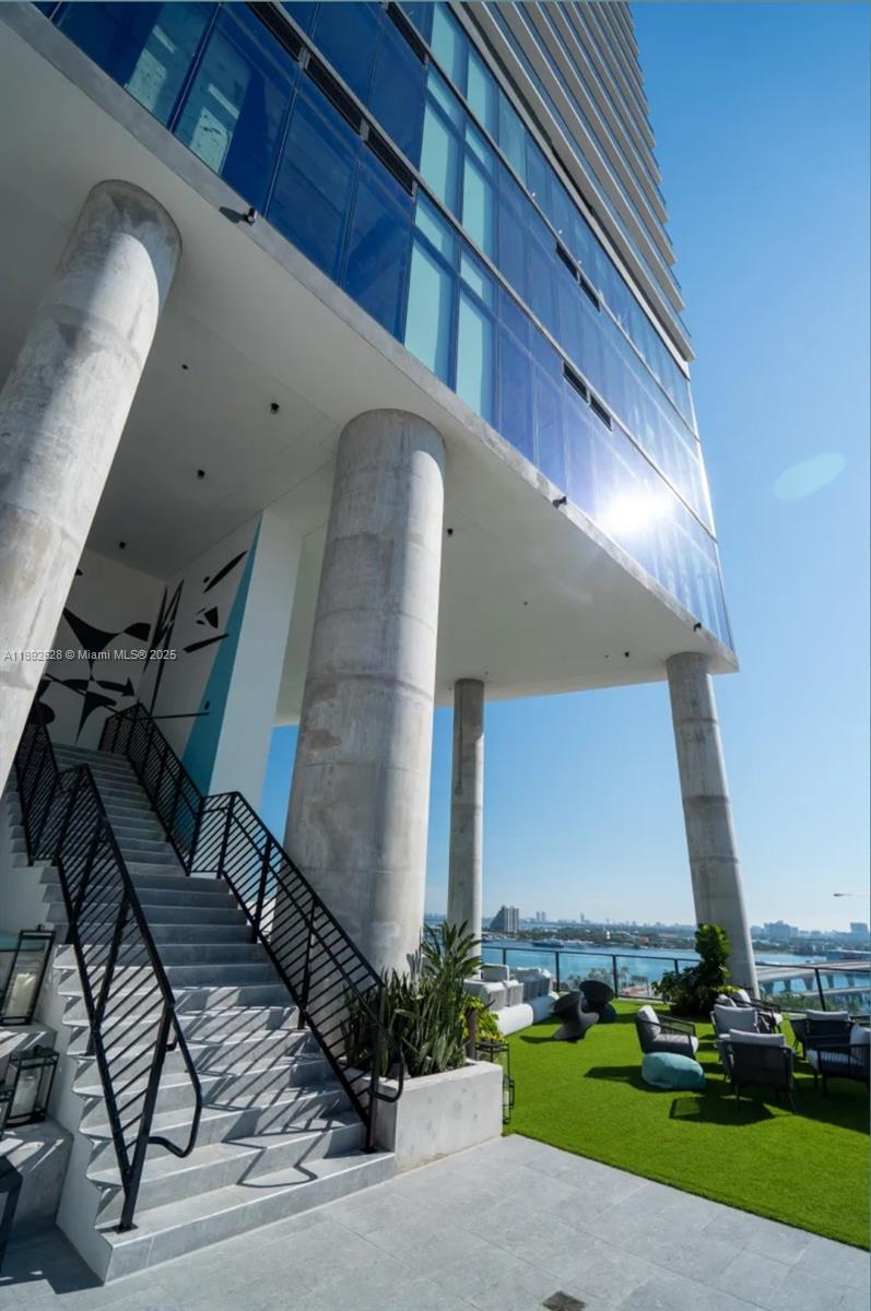 398 NE 5th #2016, Miami FL 33132
