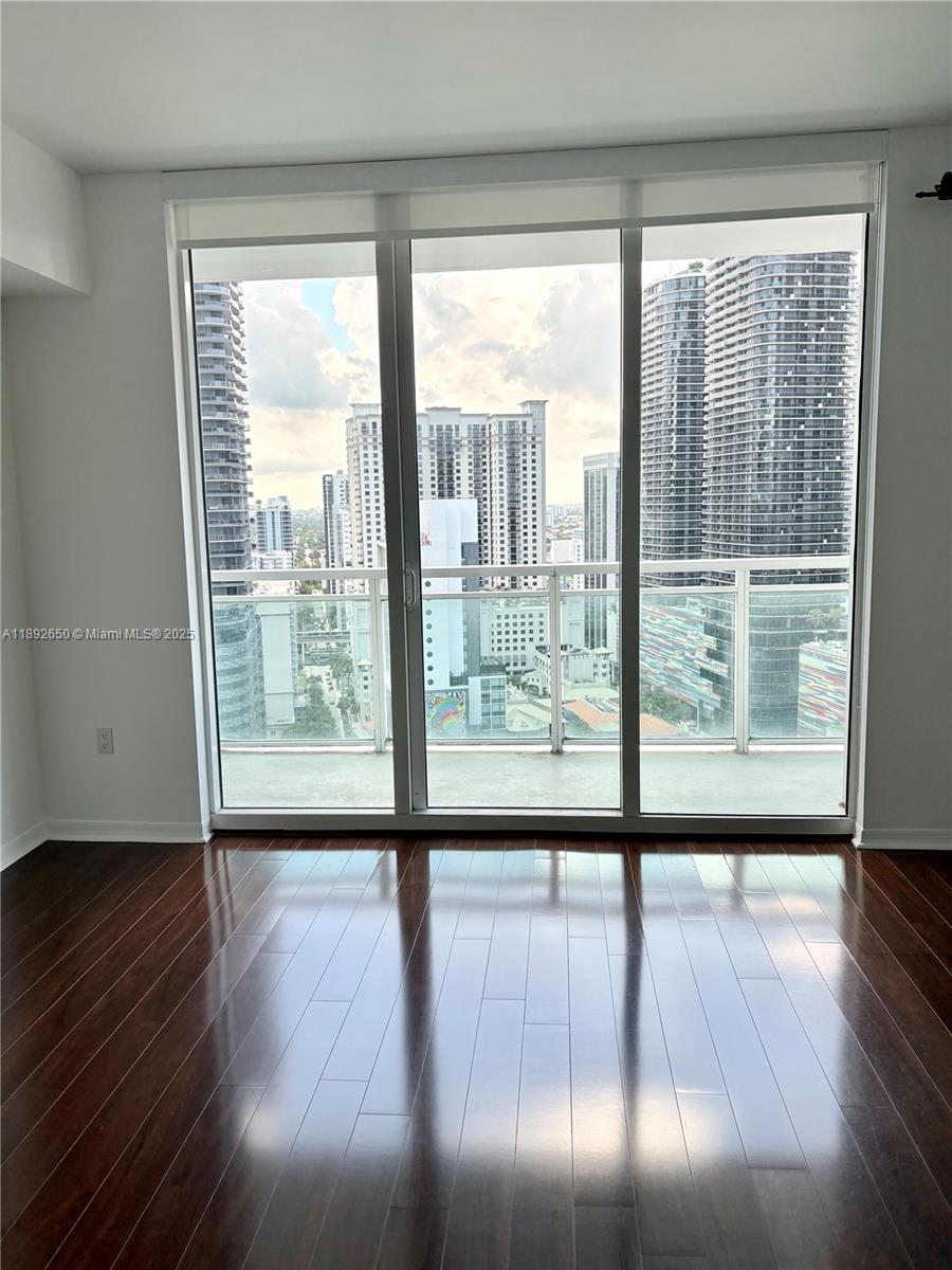 951 Brickell Ave #2509, Miami FL 33131