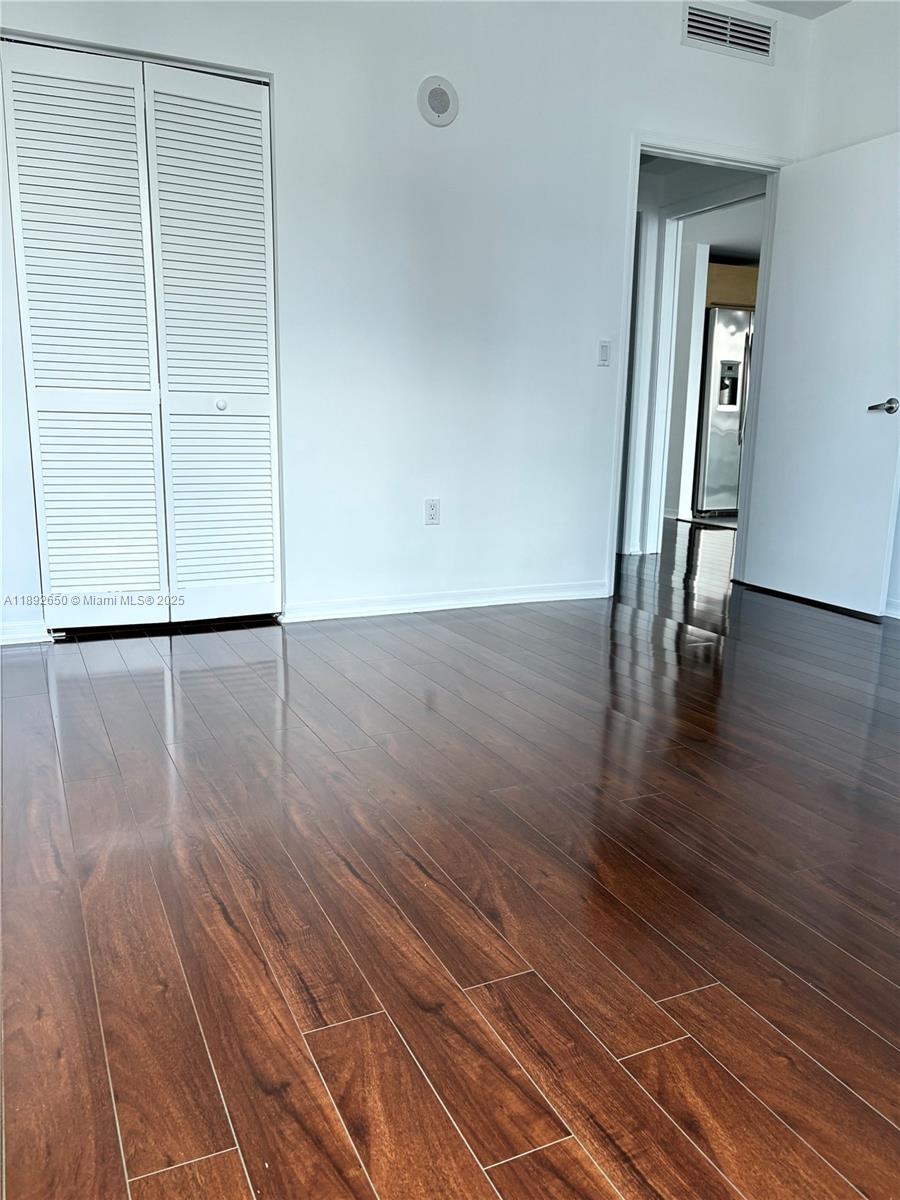 951 Brickell Ave #2509, Miami FL 33131