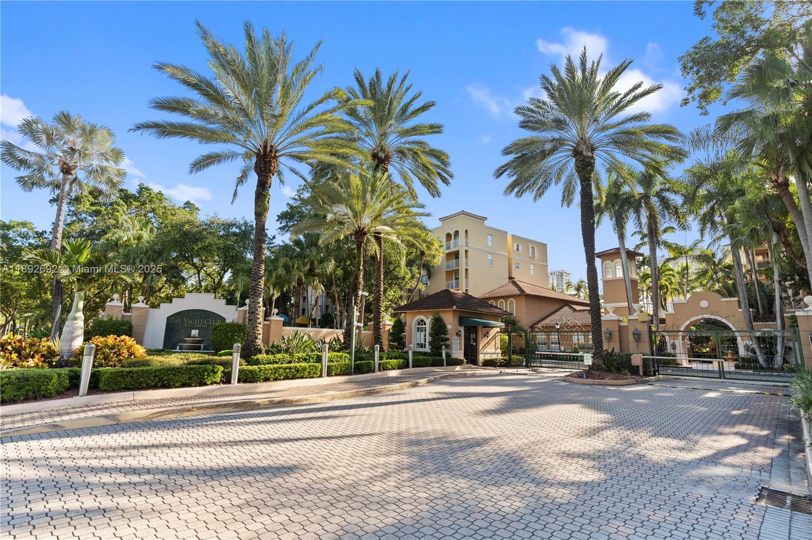 19655 E Country Club Dr #6-501, Aventura FL 33180