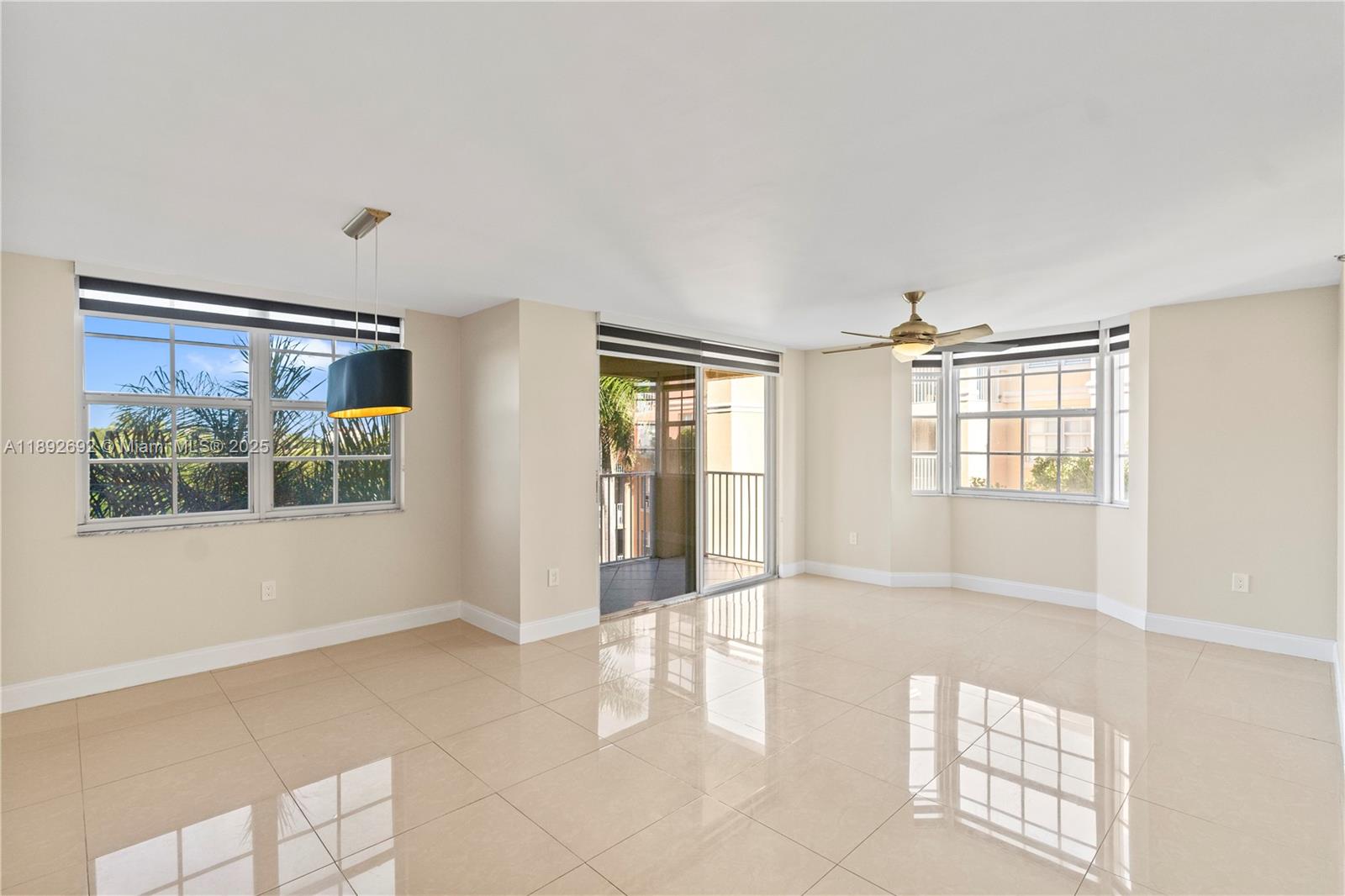19655 E Country Club Dr #6-501, Aventura FL 33180