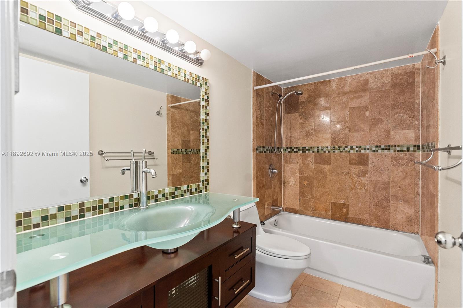 19655 E Country Club Dr #6-501, Aventura FL 33180