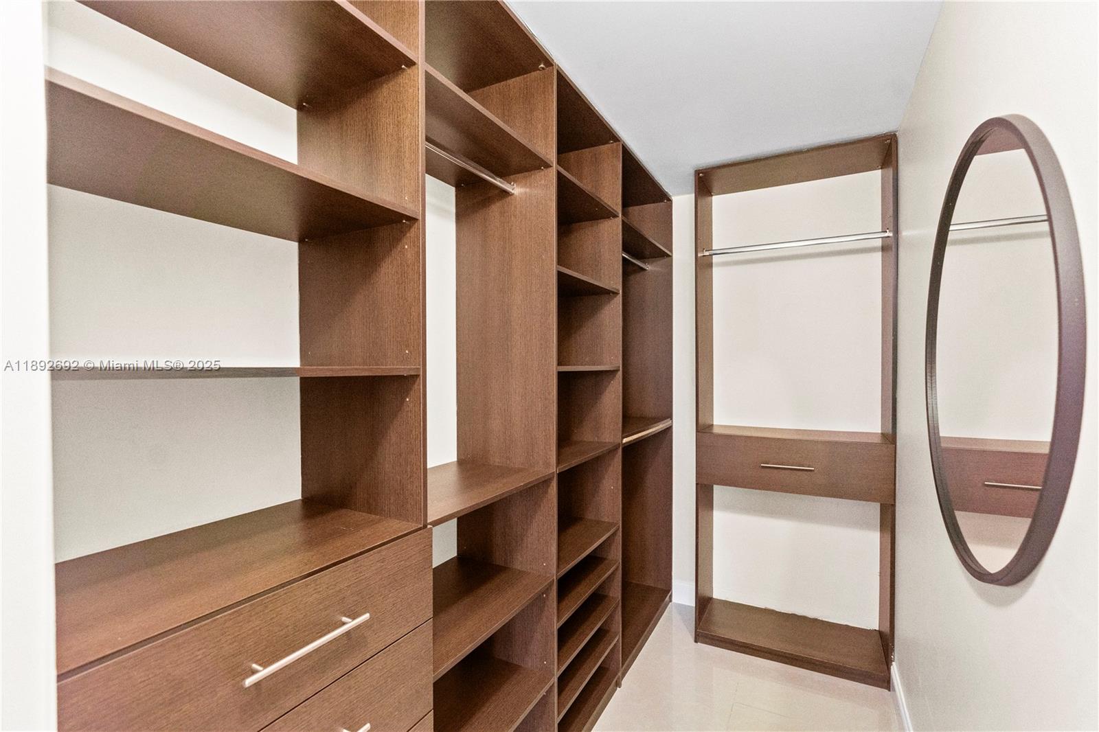 19655 E Country Club Dr #6-501, Aventura FL 33180