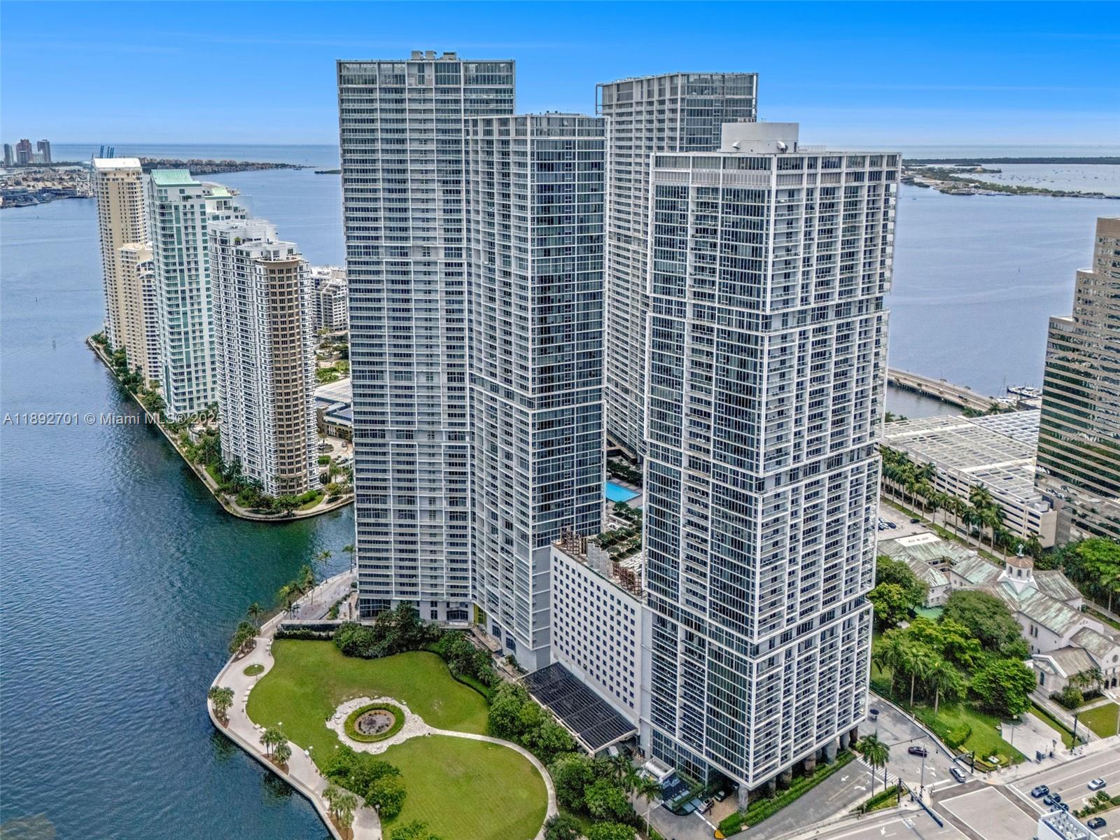 465 Brickell Ave #4201, Miami FL 33131