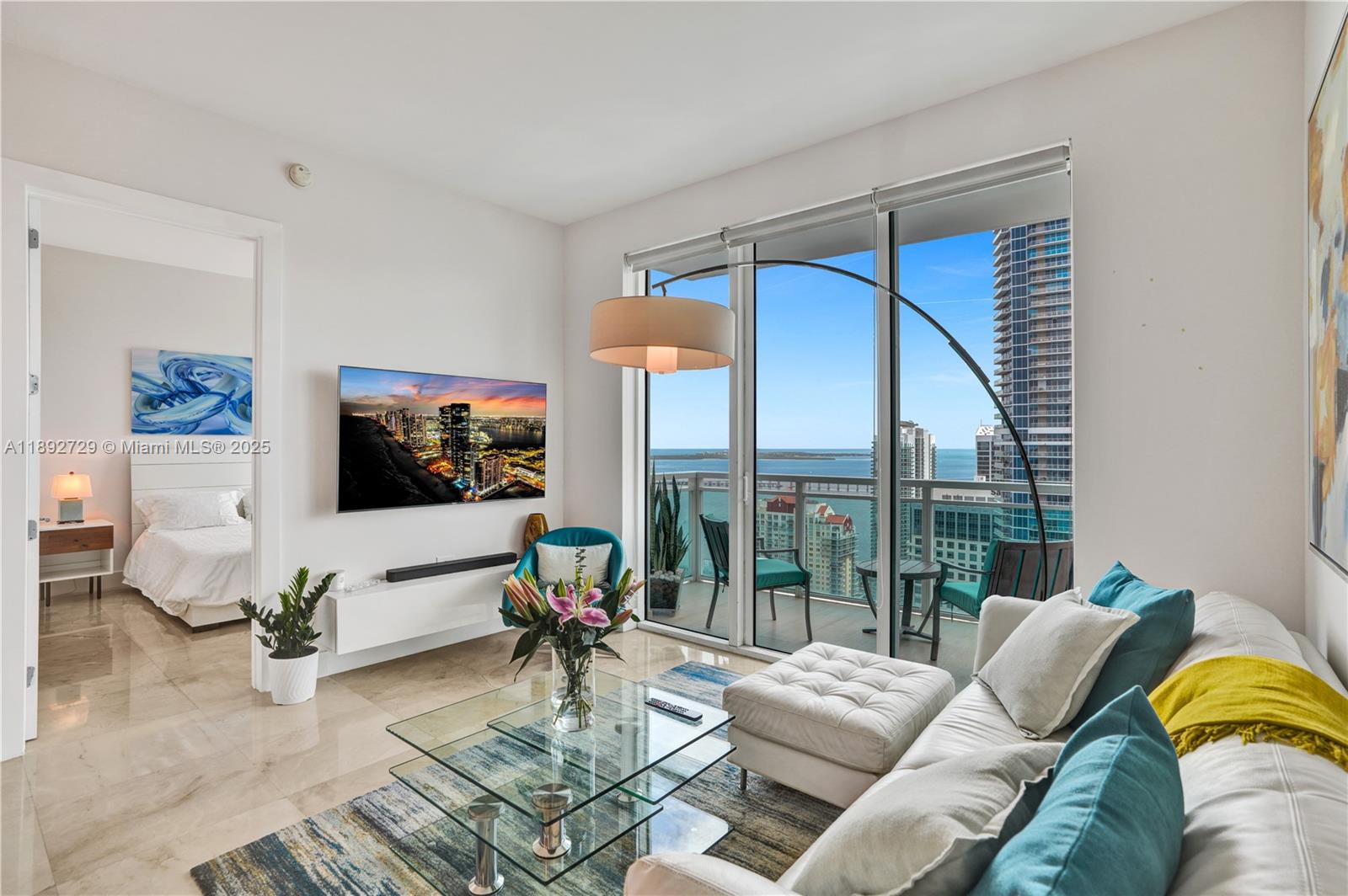 950 Brickell Bay Dr #4707, Miami FL 33131