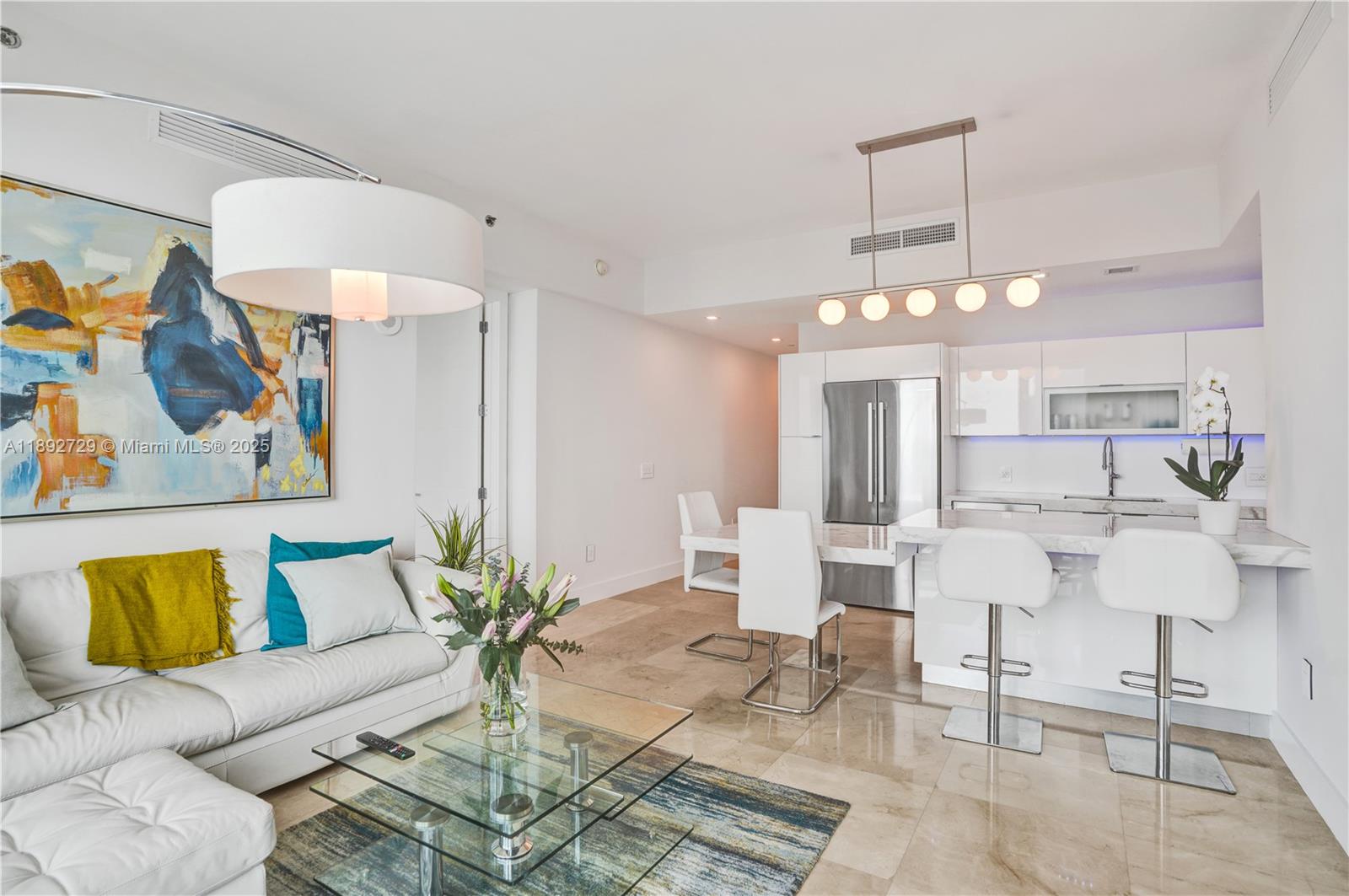 950 Brickell Bay Dr #4707, Miami FL 33131