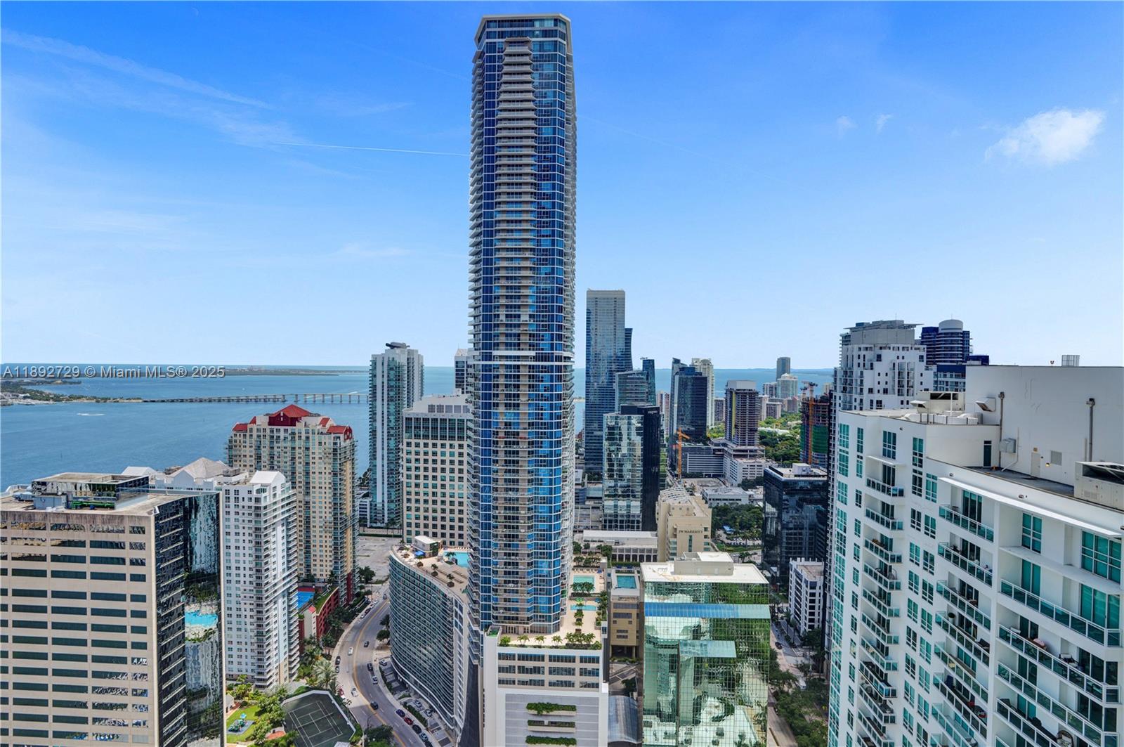 950 Brickell Bay Dr #4707, Miami FL 33131