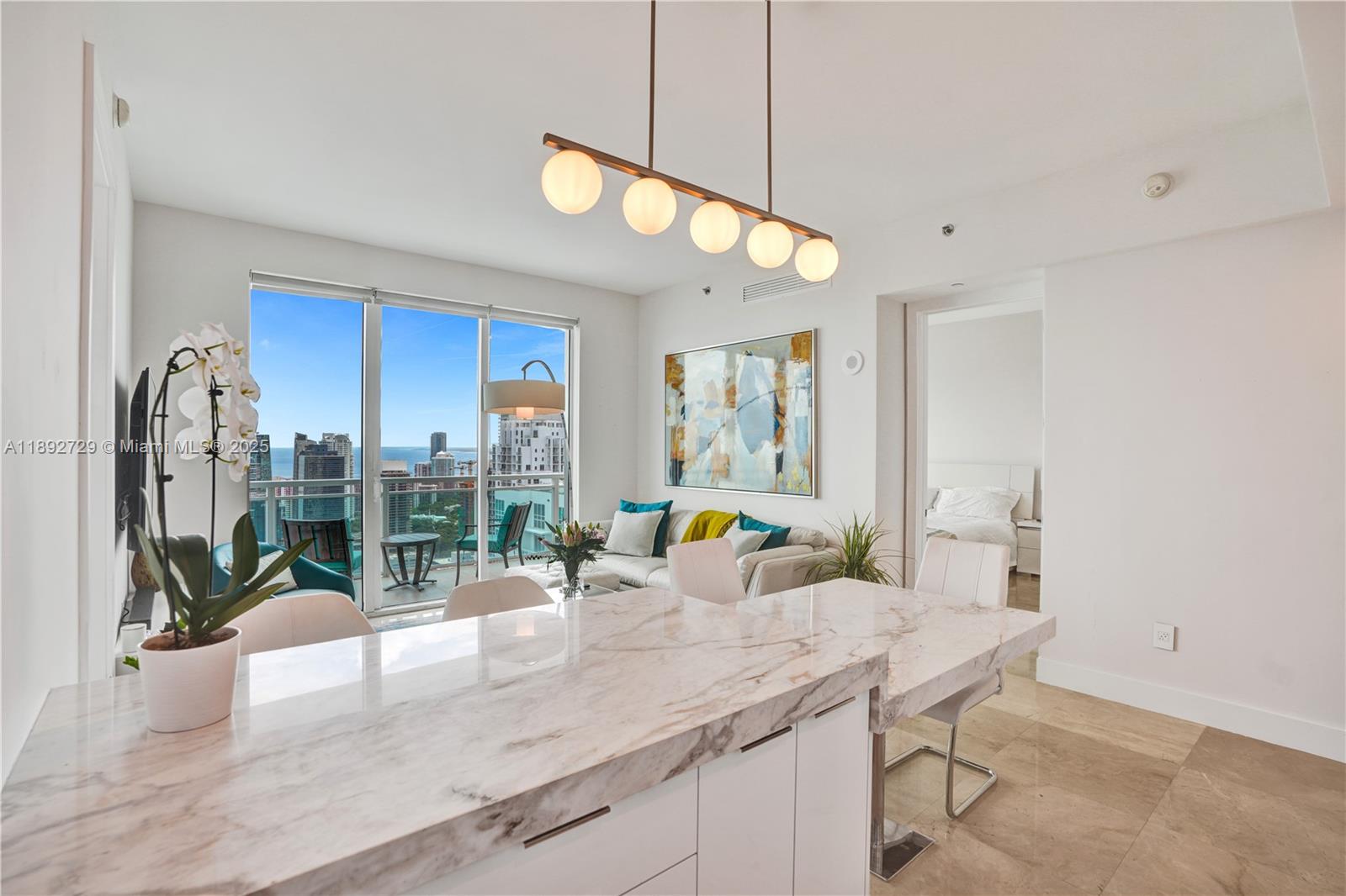 950 Brickell Bay Dr #4707, Miami FL 33131