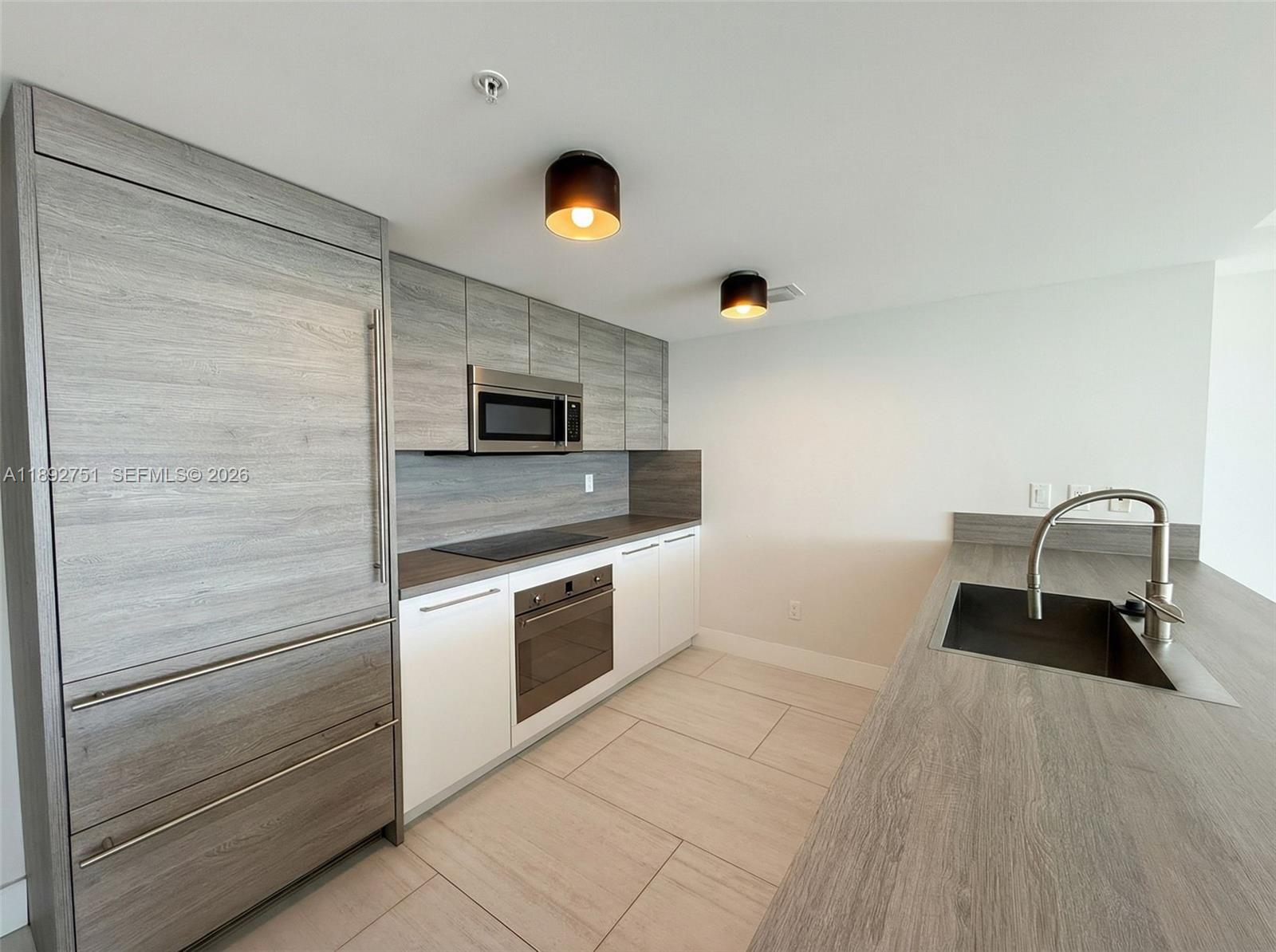 400 Sunny Isles Blvd #1621, Sunny Isles Beach FL 33160