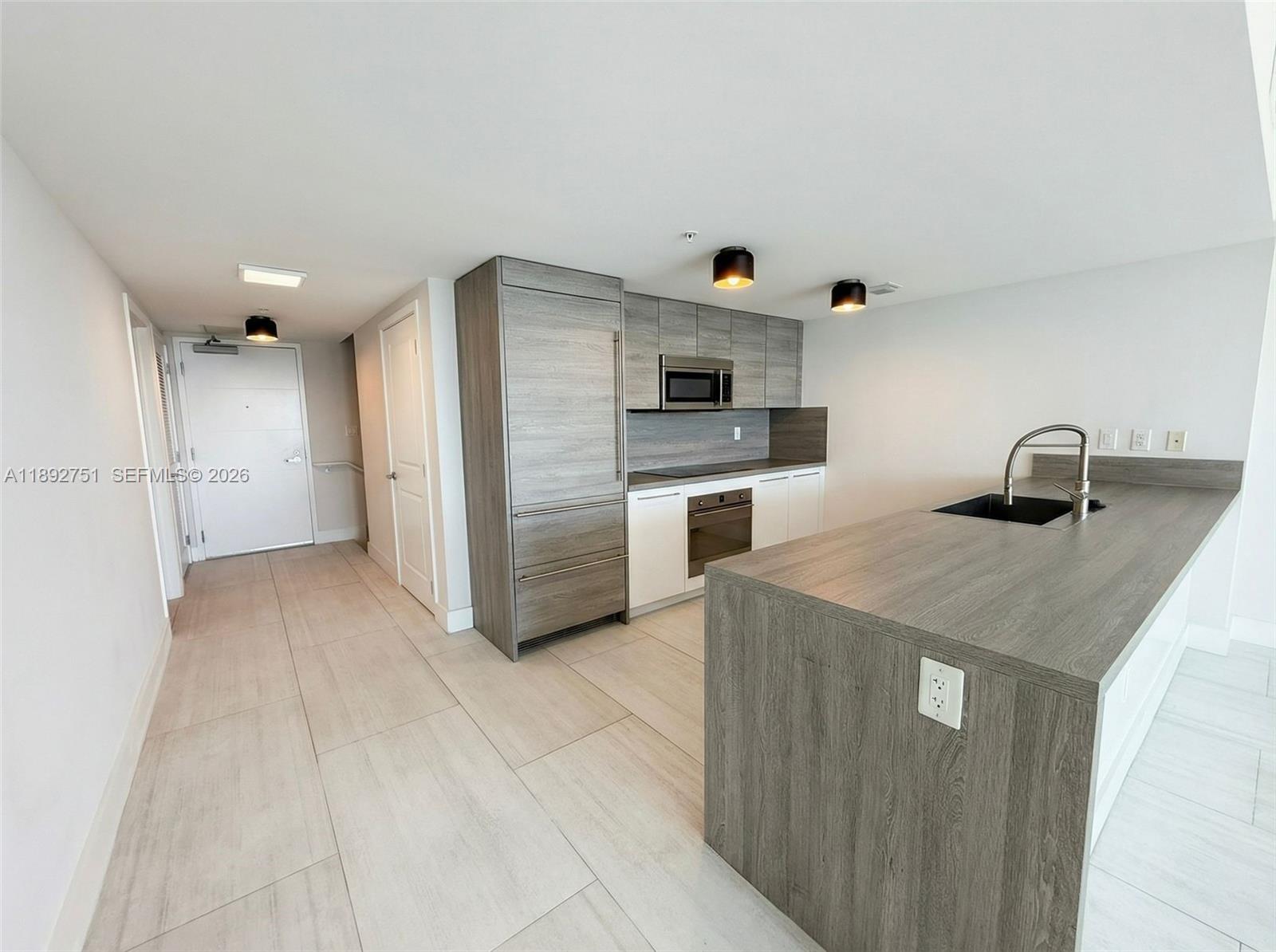 400 Sunny Isles Blvd #1621, Sunny Isles Beach FL 33160