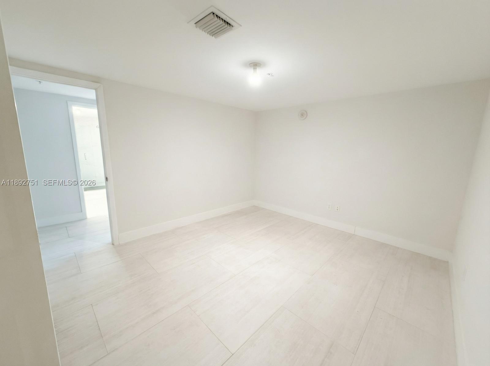400 Sunny Isles Blvd #1621, Sunny Isles Beach FL 33160