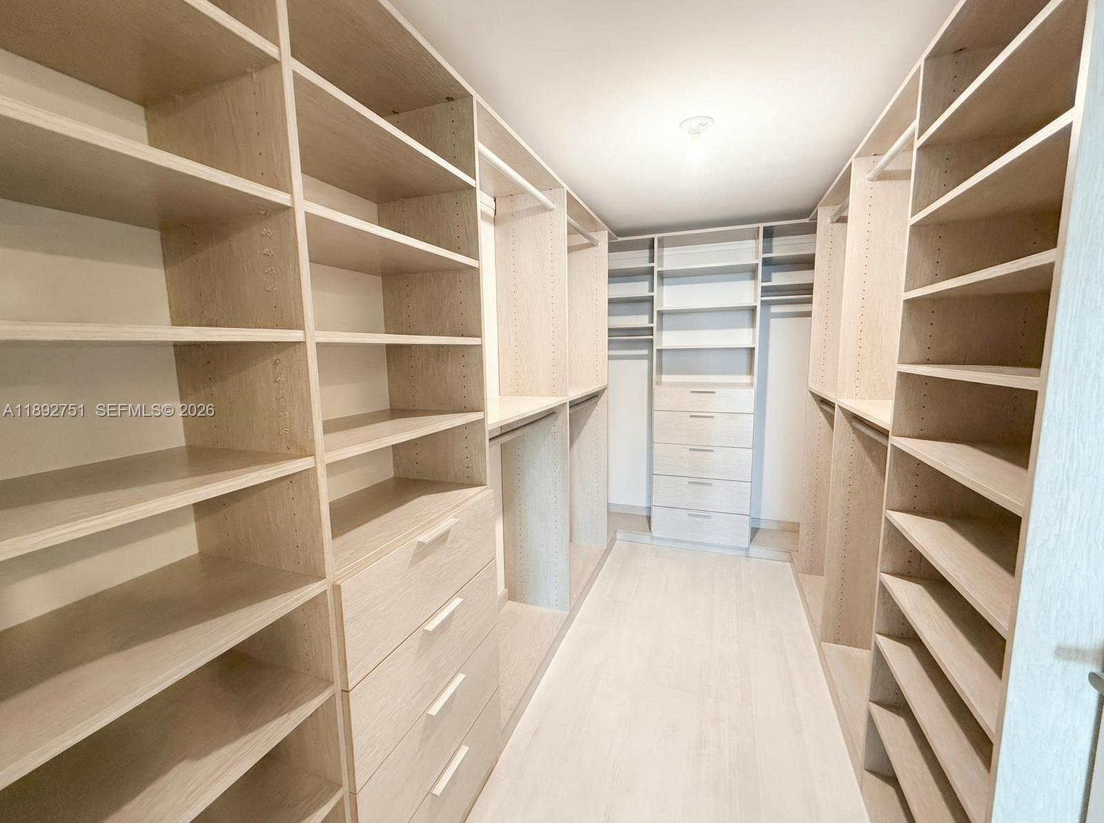 400 Sunny Isles Blvd #1621, Sunny Isles Beach FL 33160