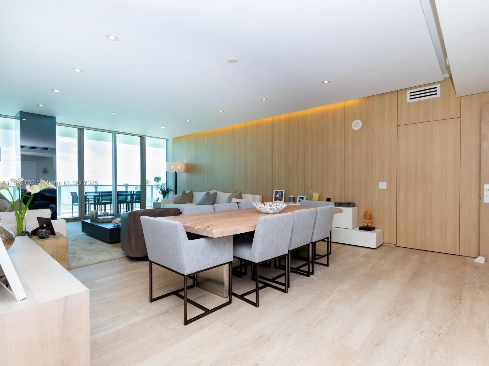 360 Ocean Dr #304S, Key Biscayne FL 33149