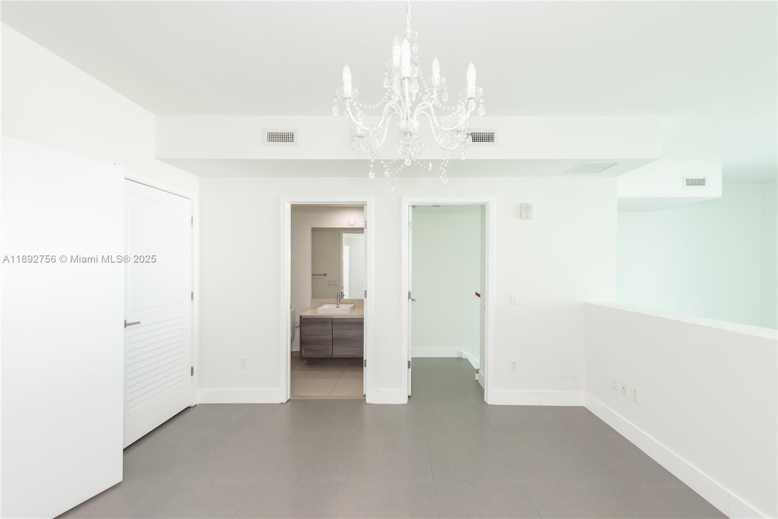 1080 Brickell Ave #509, Miami FL 33131