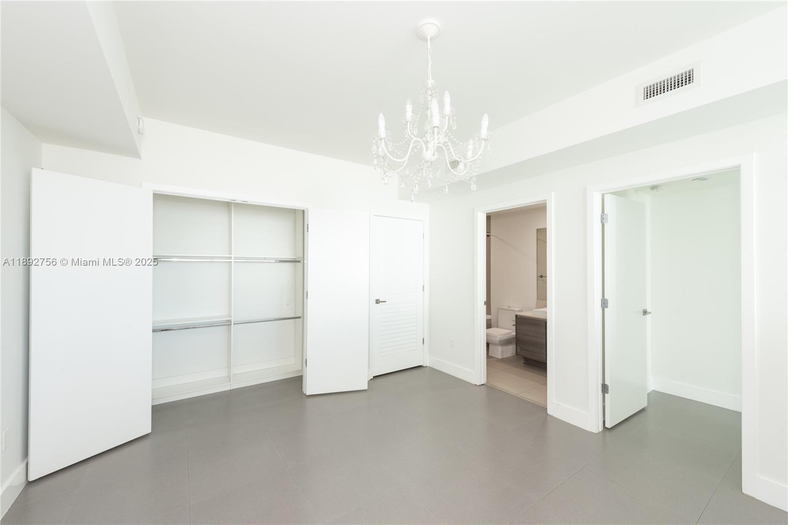 1080 Brickell Ave #509, Miami FL 33131