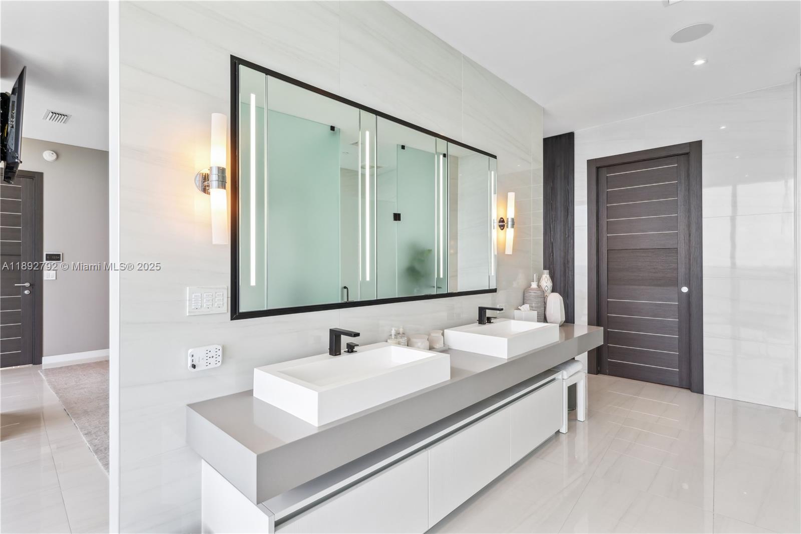 2200 N Ocean Blvd #S2301, Fort Lauderdale FL 33305
