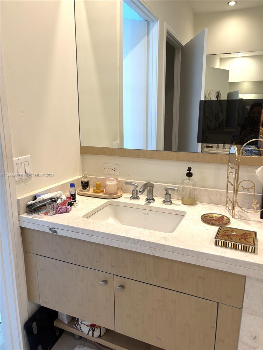 900 Brickell Key Blvd #2602, Miami FL 33131