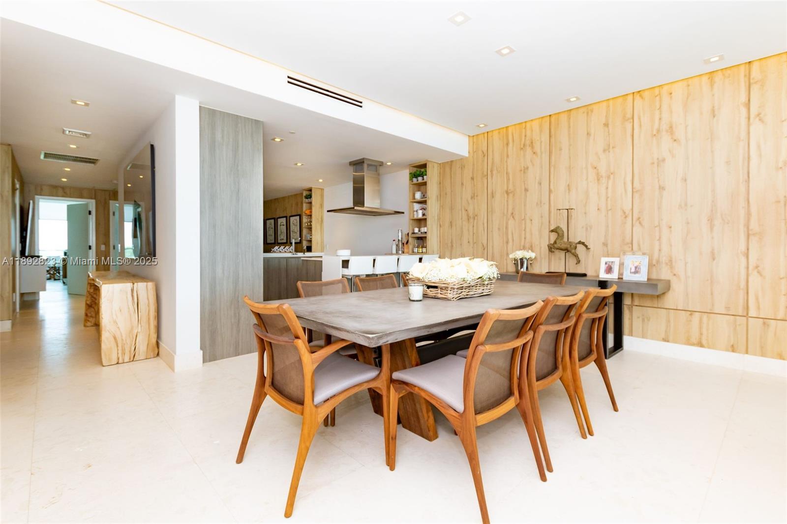 360 Ocean Dr #606S, Key Biscayne FL 33149