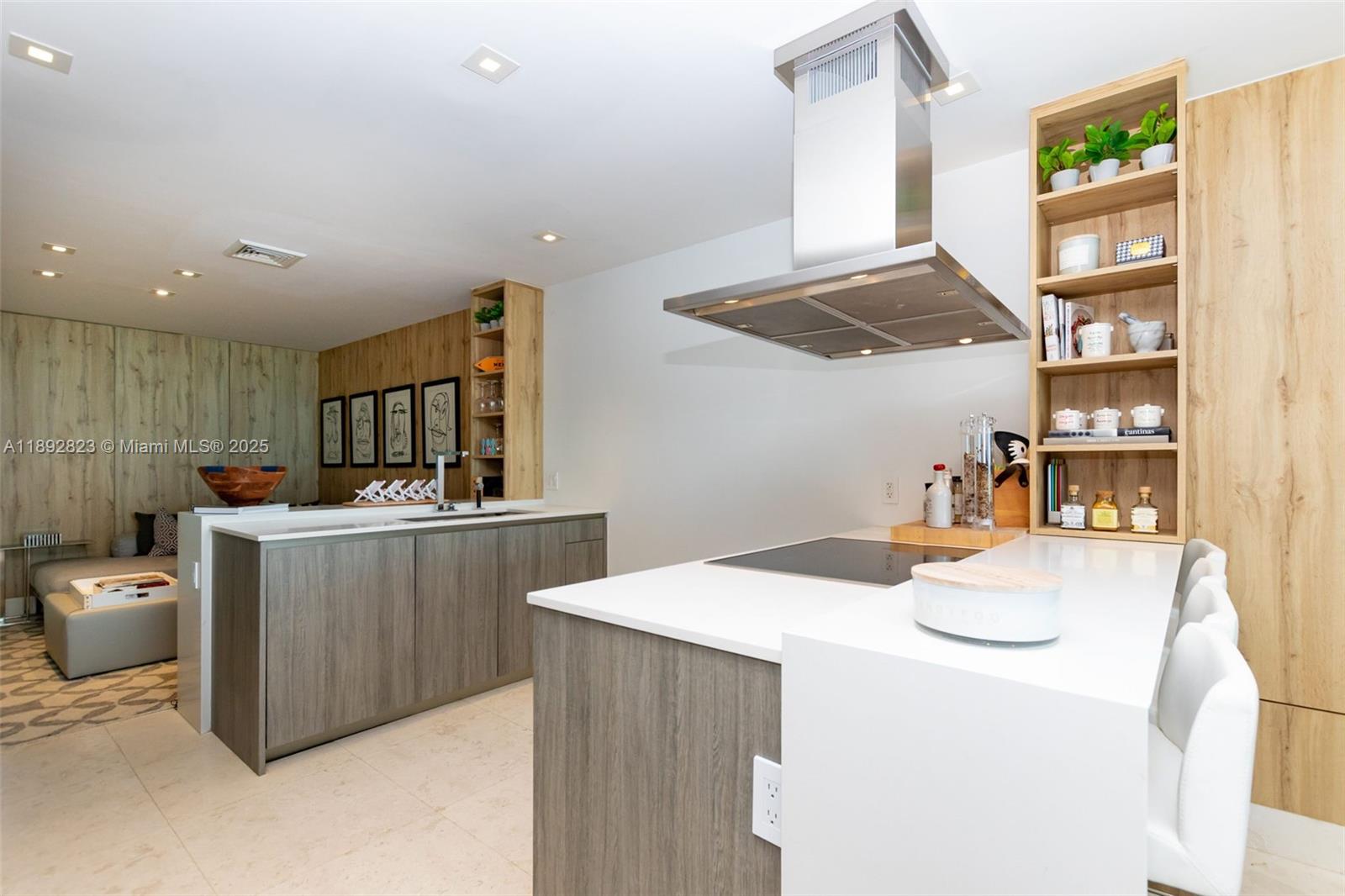 360 Ocean Dr #606S, Key Biscayne FL 33149