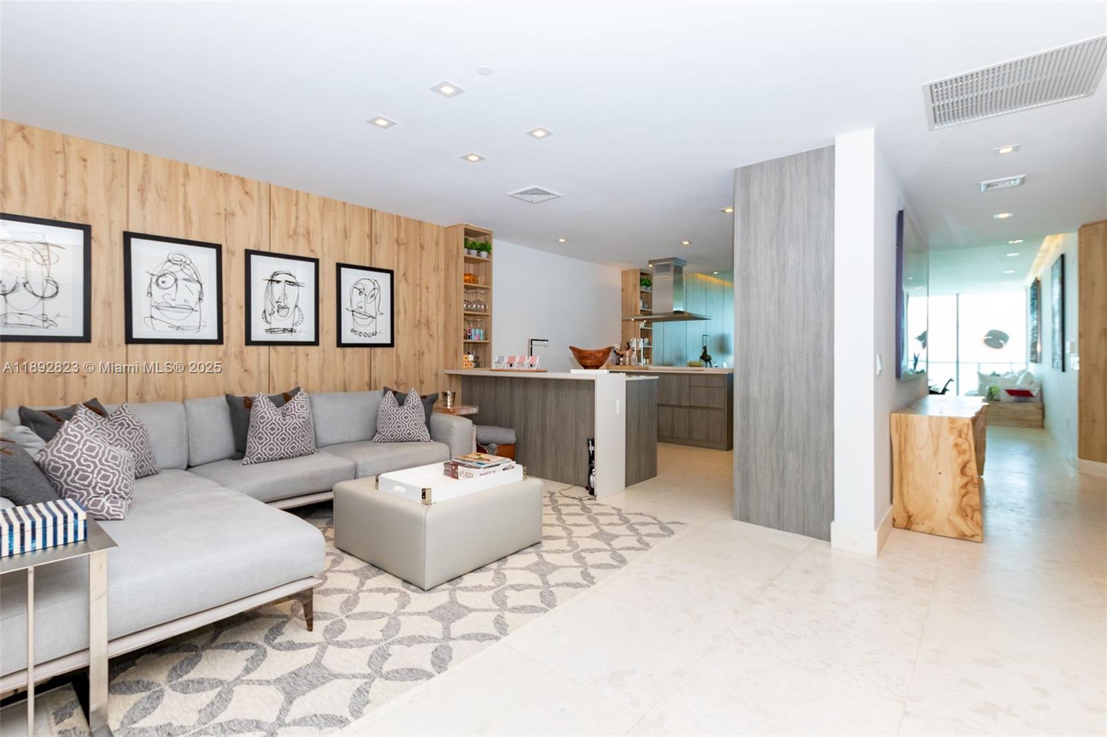360 Ocean Dr #606S, Key Biscayne FL 33149