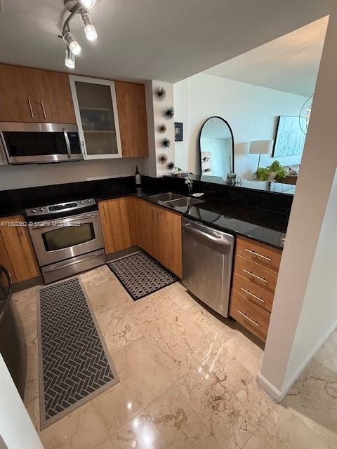 7900 Harbor Island Dr #822, North Bay Village FL 33141