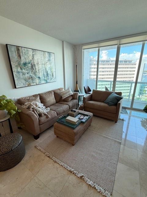 7900 Harbor Island Dr #822, North Bay Village FL 33141
