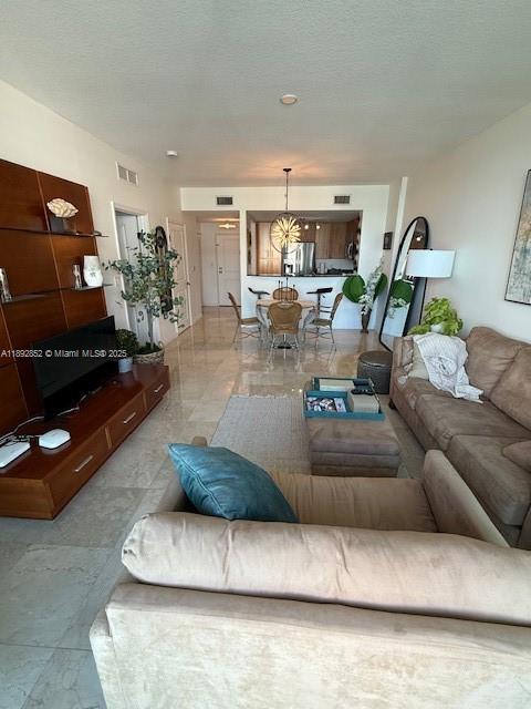 7900 Harbor Island Dr #822, North Bay Village FL 33141