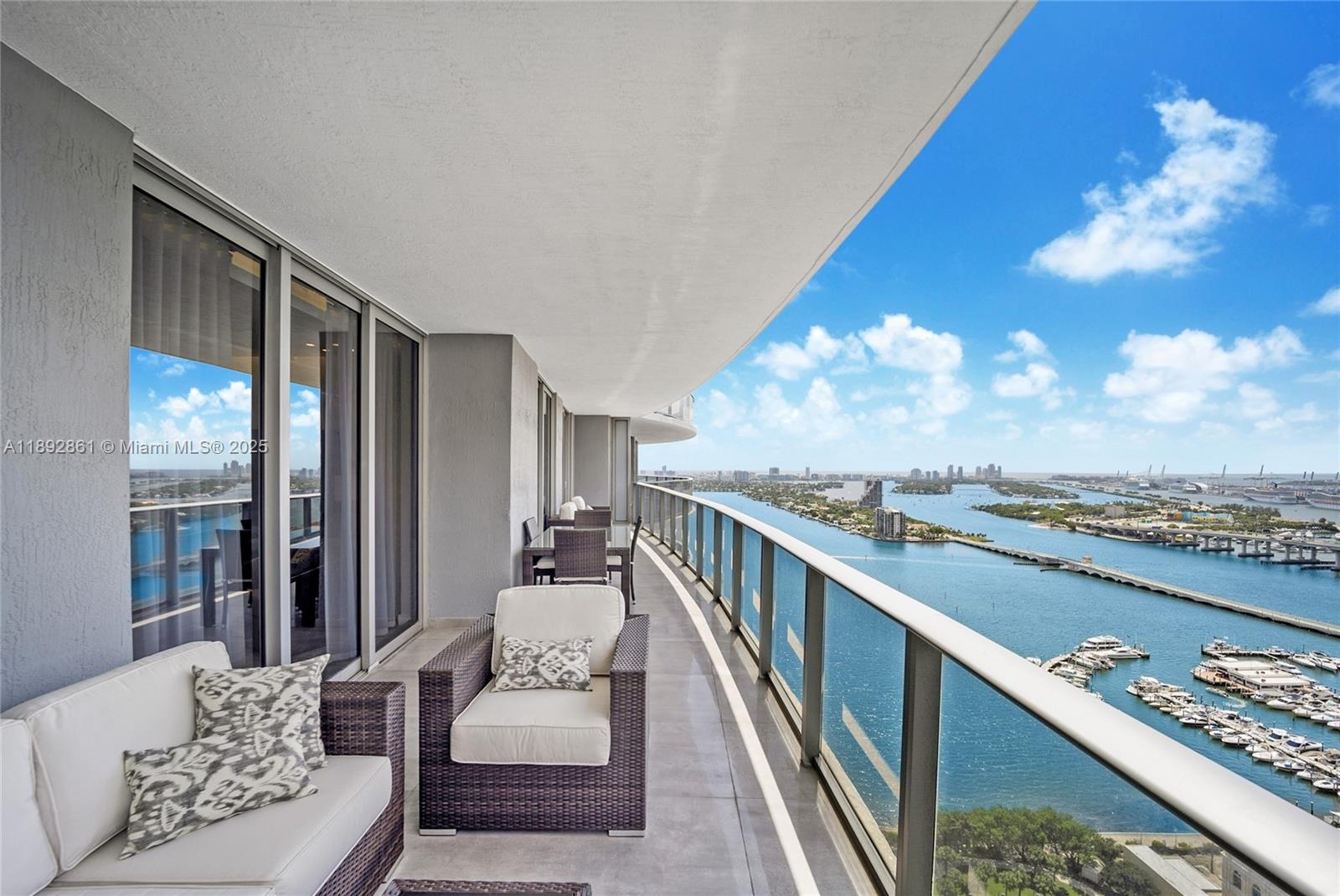 488 NE 18th St #3210, Miami FL 33132