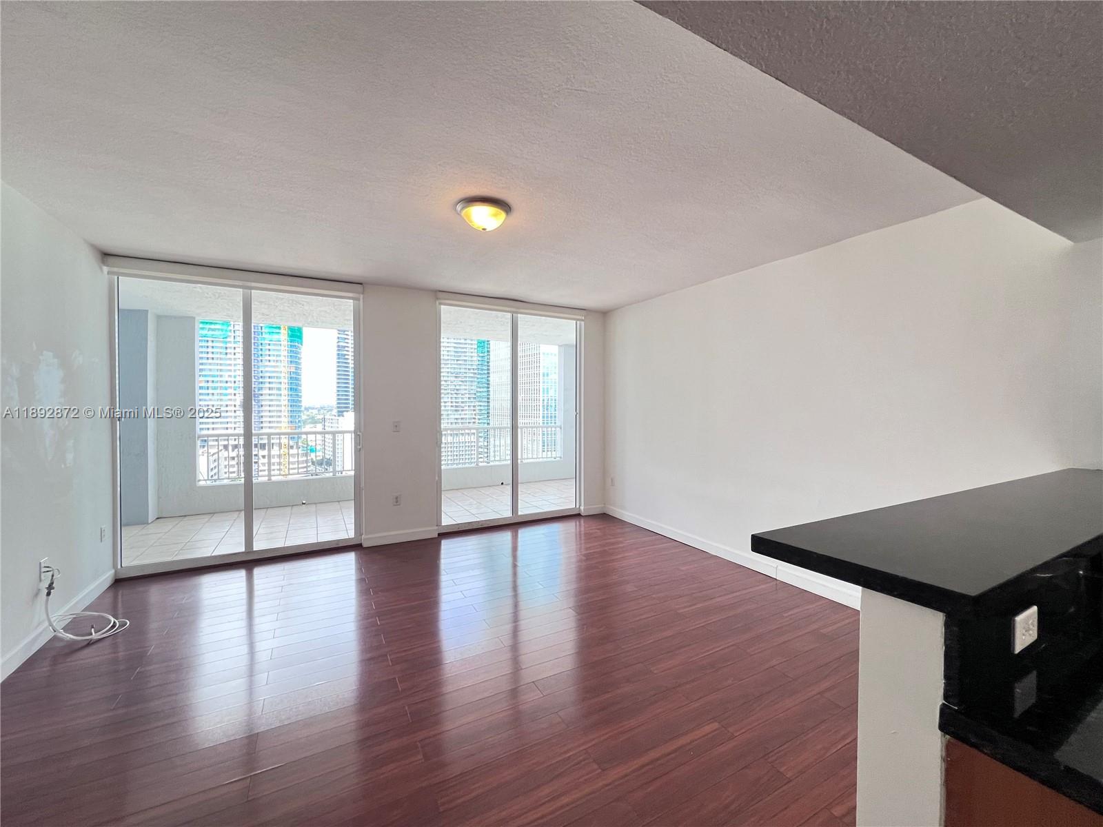 170 SE 14th St #2107, Miami FL 33131