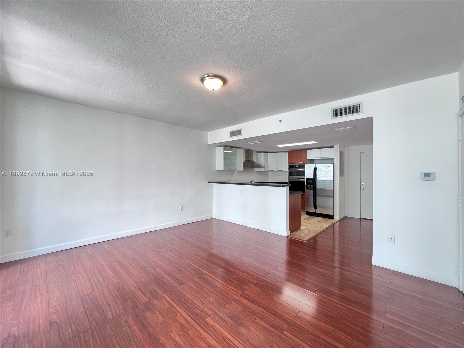 170 SE 14th St #2107, Miami FL 33131
